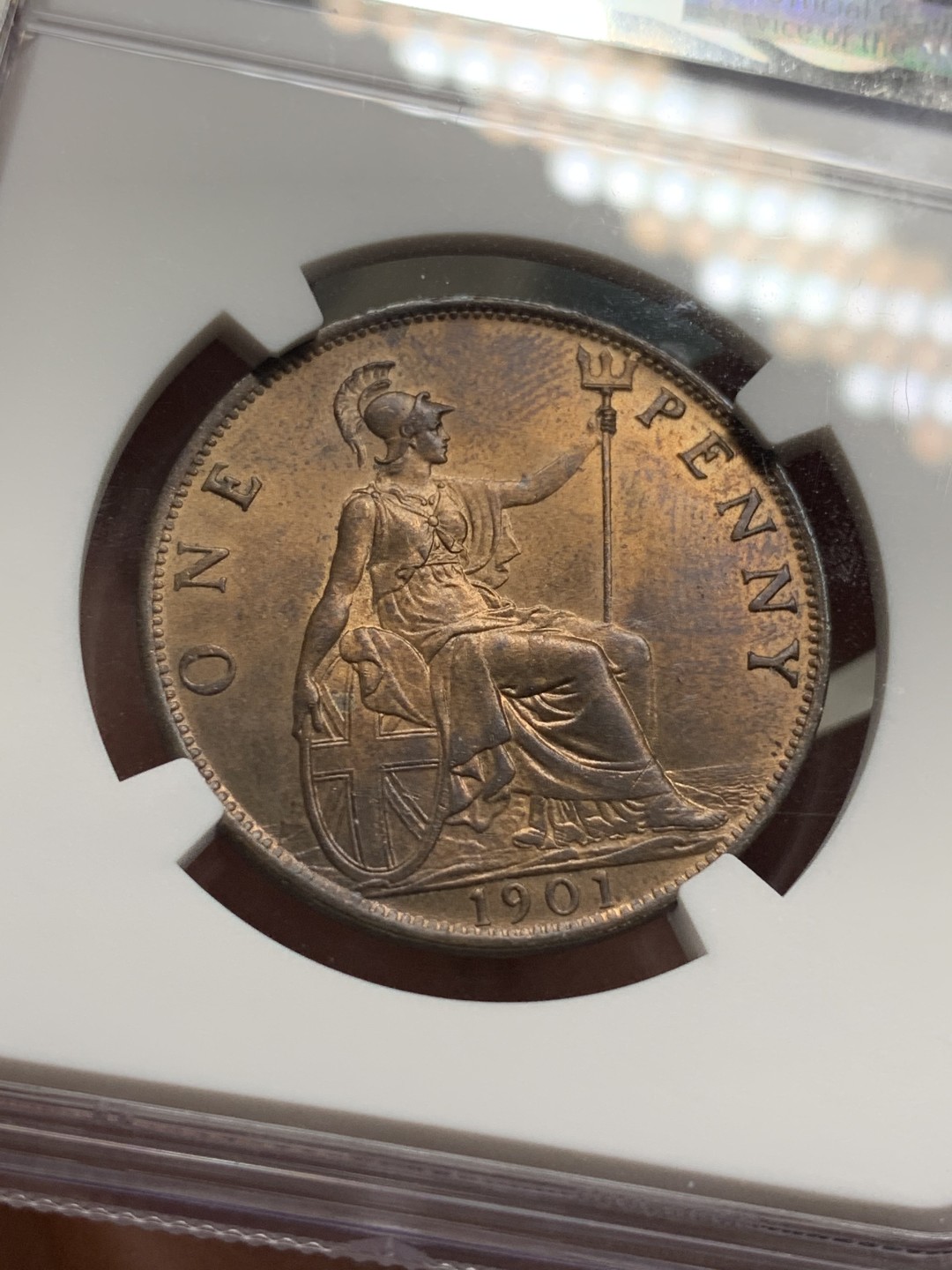 《竞宝斋》第106场-周日，周一 2场连拍（全场包邮） NGC-MS64RB 1901年英国维多利亚披纱1便士铜币，铜色满溢，状态好