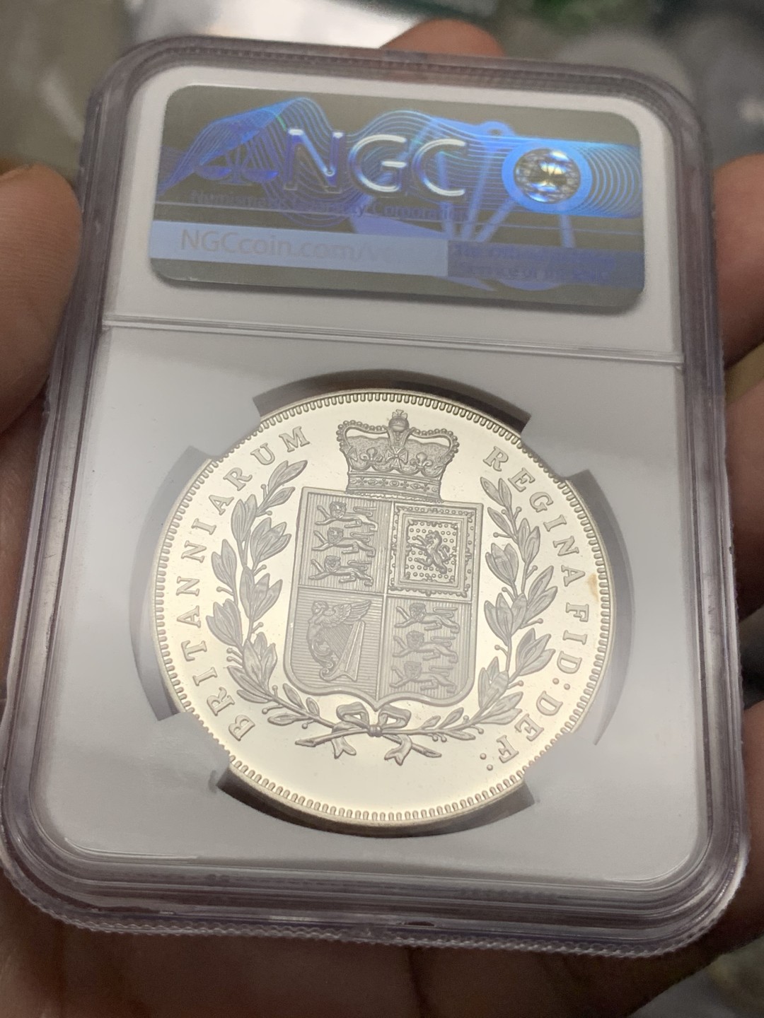 《竞宝斋》第106场-周日，周一 2场连拍（全场包邮） NGC PF67UL 英国 1879年 英国维多利亚克朗，银质样币 超高浮雕，状态好（应该2000年复刻）