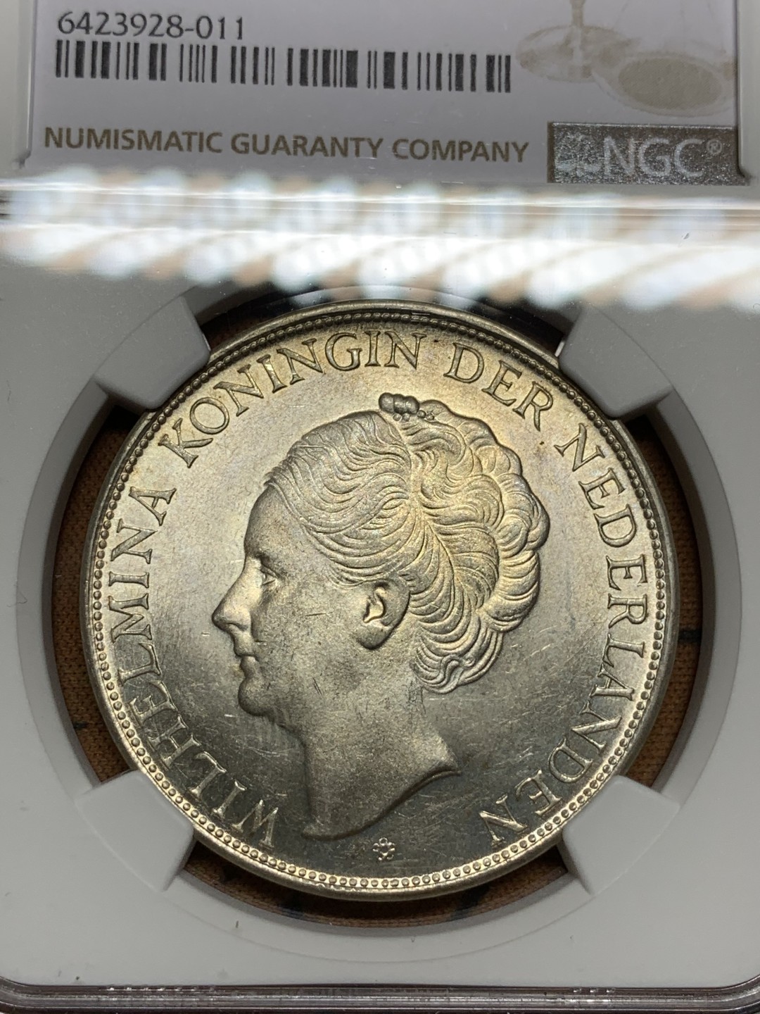 《竞宝斋》第106场-周日，周一 2场连拍（全场包邮） NGC-MS63 荷属印度1943年 威廉米娜女王2.5盾大银币 殖民地的币都涨的凶