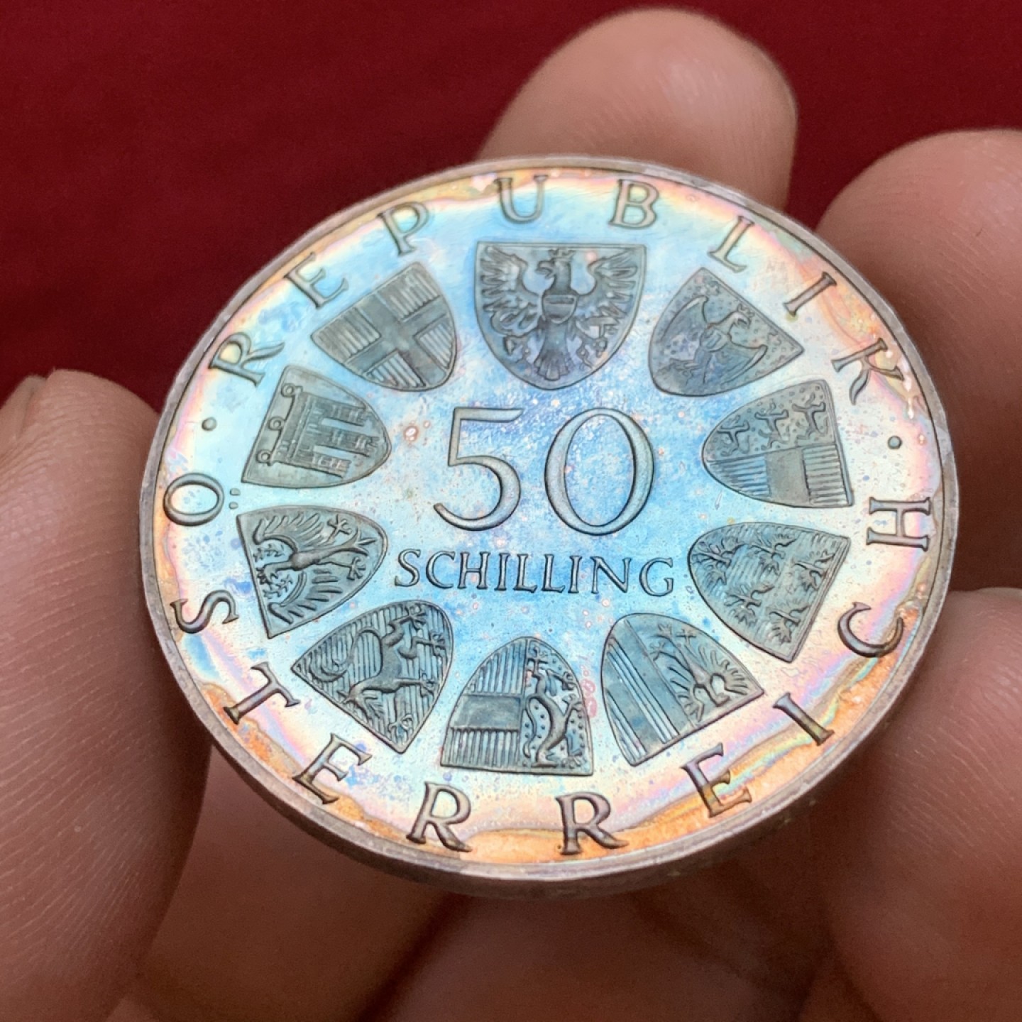 《竞宝斋》第106场-周日，周一 2场连拍（全场包邮） 奥地利共和国萨尔茨堡城市纪念银币 1974年 50先令精制币 这种是精制币放牛皮纸袋里生成的老彩十分亮眼