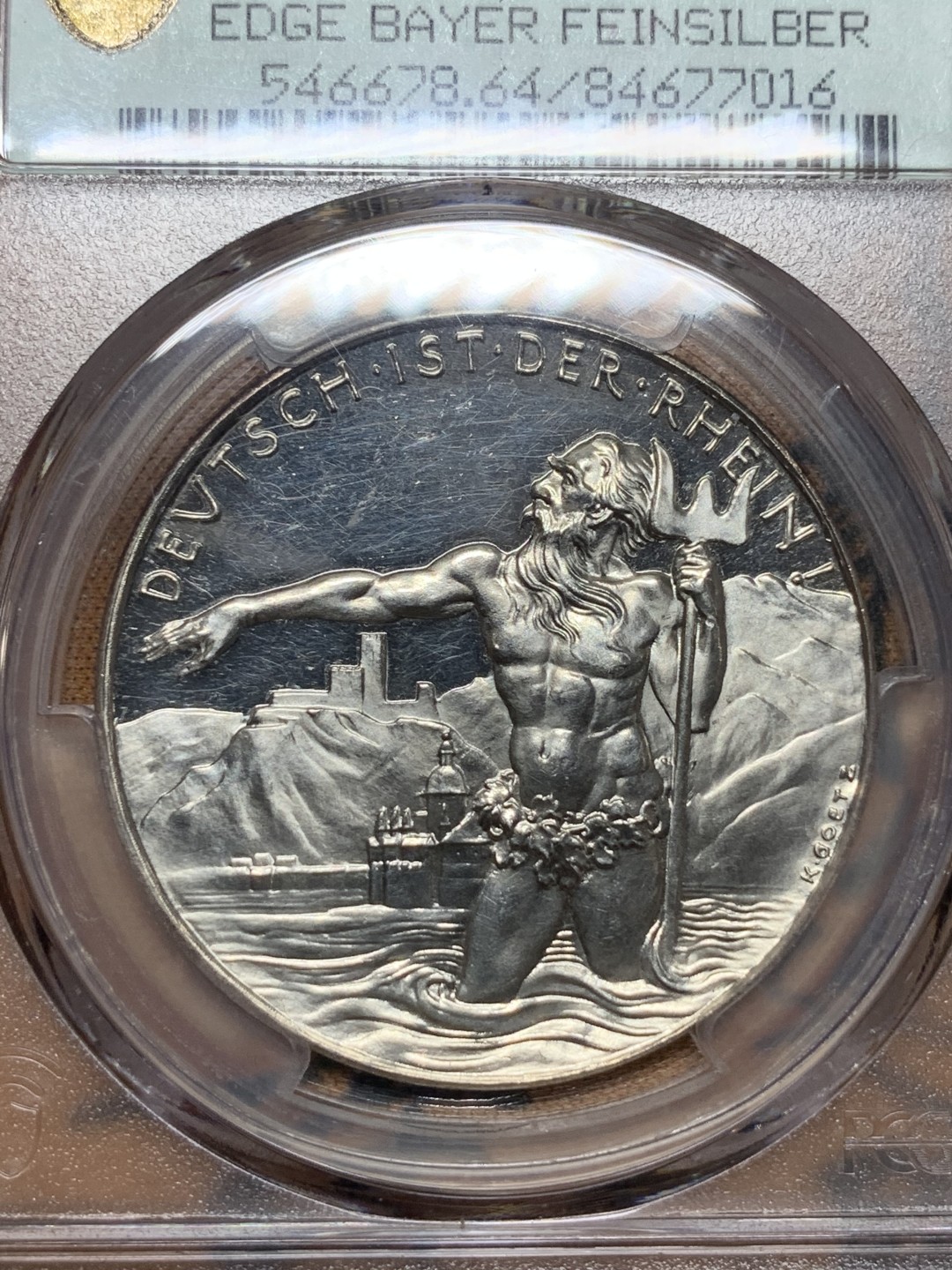 《竞宝斋》第106场-周日，周一 2场连拍（全场包邮） PCGS-MS64 德国1930年卡尔歌茨雕刻莱茵河神纪念银章，PP底板，35周年纪念P盒 高品状态