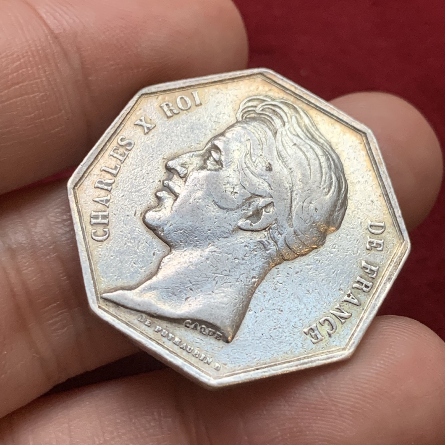 《竞宝斋》第106场-周日，周一 2场连拍（全场包邮） 1824-1830年 法国 查理十世 头像 银质 八角代币 少见品种 对角33.7mm，12.3克