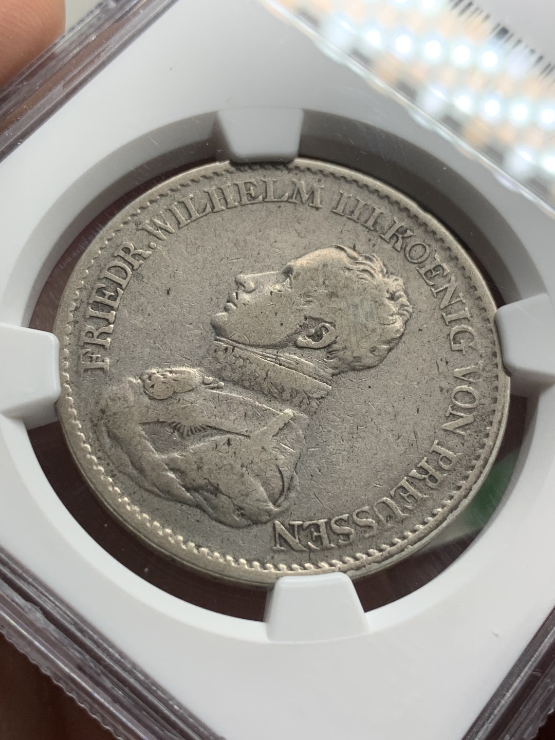 《竞宝斋》第106场-周日，周一 2场连拍（全场包邮） NGC-VF30 德国普鲁士 1818年 威廉三世 1泰勒银币 原味好品 好年份