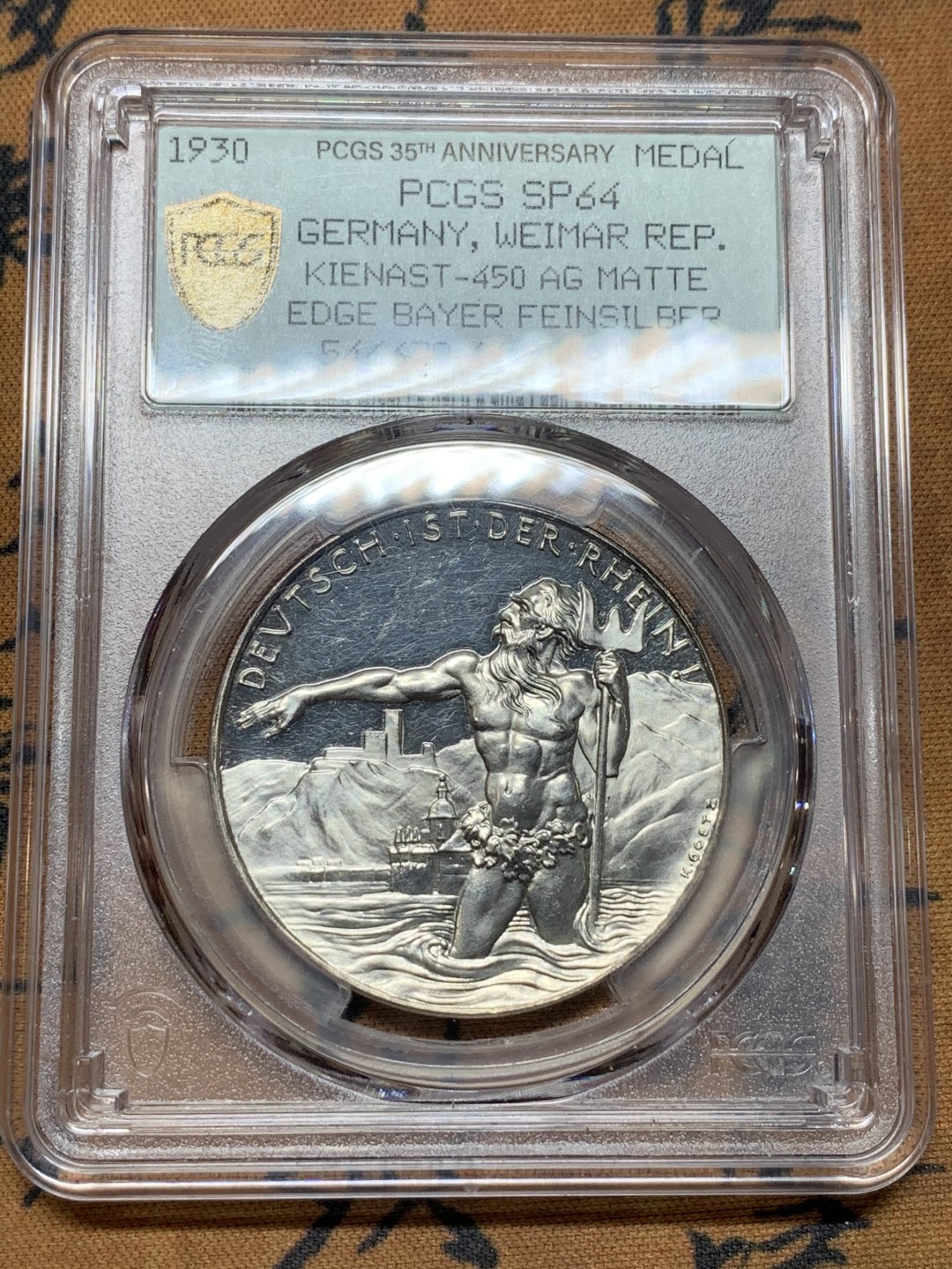 《竞宝斋》第106场-周日，周一 2场连拍（全场包邮） PCGS-MS64 德国1930年卡尔歌茨雕刻莱茵河神纪念银章，PP底板，35周年纪念P盒 高品状态