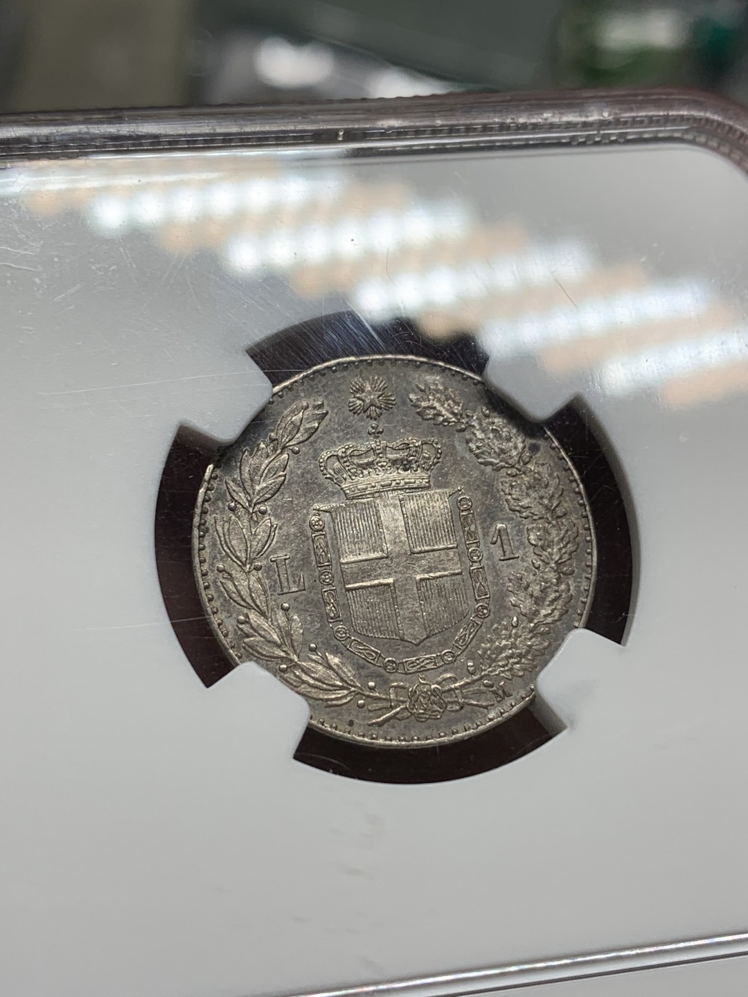 《竞宝斋》第106场-周日，周一 2场连拍（全场包邮） NGC MS62 意大利 1887年 翁贝托1里拉 银币 双面深五彩包浆 状态难得