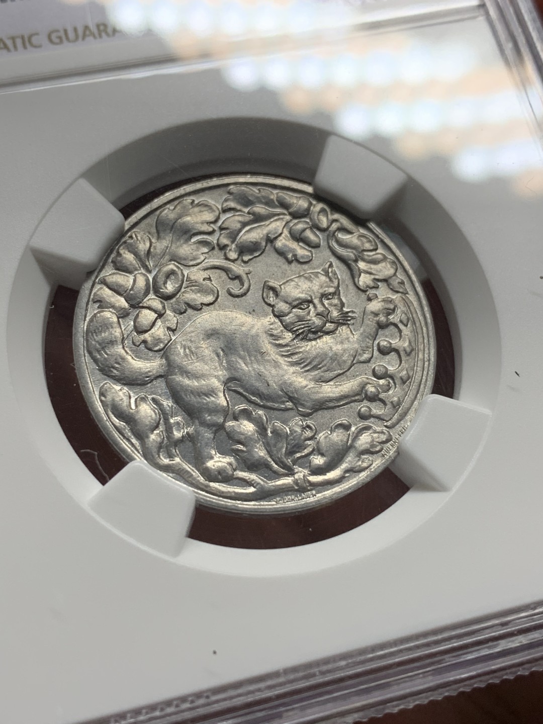 《竞宝斋》第106场-周日，周一 2场连拍（全场包邮） NGC MS66冠军！ 德紧珍藏级尖货 1921年塔勒2马克大猫大铝币，绝美设计传世精品，难得的珍藏良机！