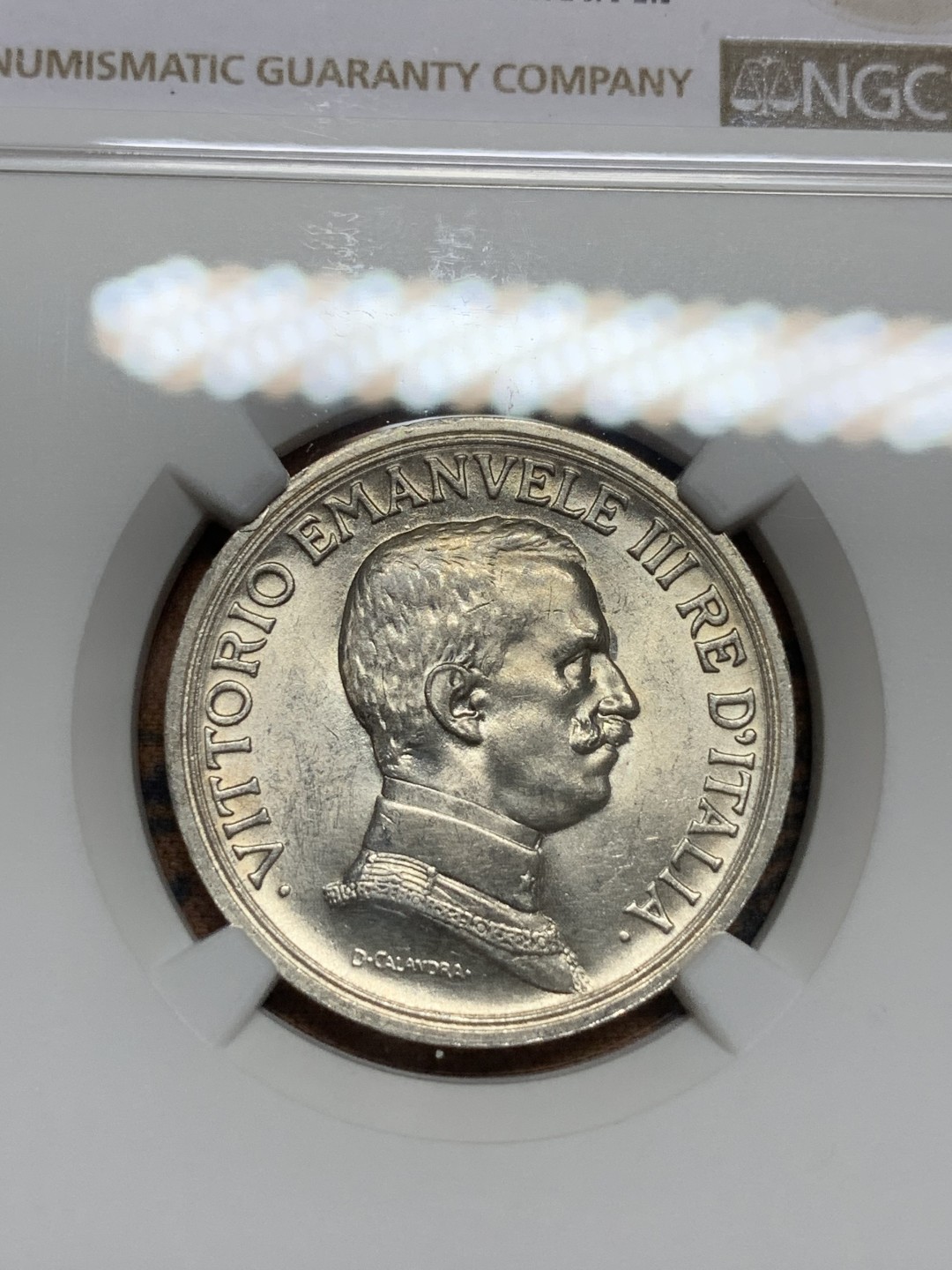 《竞宝斋》第106场-周日，周一 2场连拍（全场包邮） NGC-MS62 意大利1916年 胜利马车 2里拉银币 原光好品