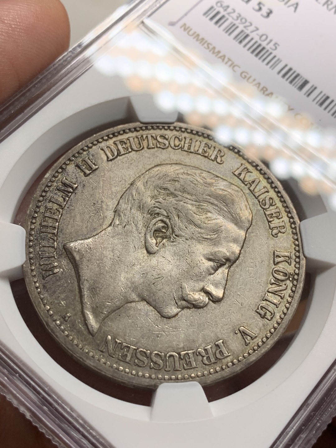 《竞宝斋》第106场-周日，周一 2场连拍（全场包邮） NGC-AU53 德国普鲁士 1908年 威廉二世5马克大银币 原味带彩包浆 非常漂亮