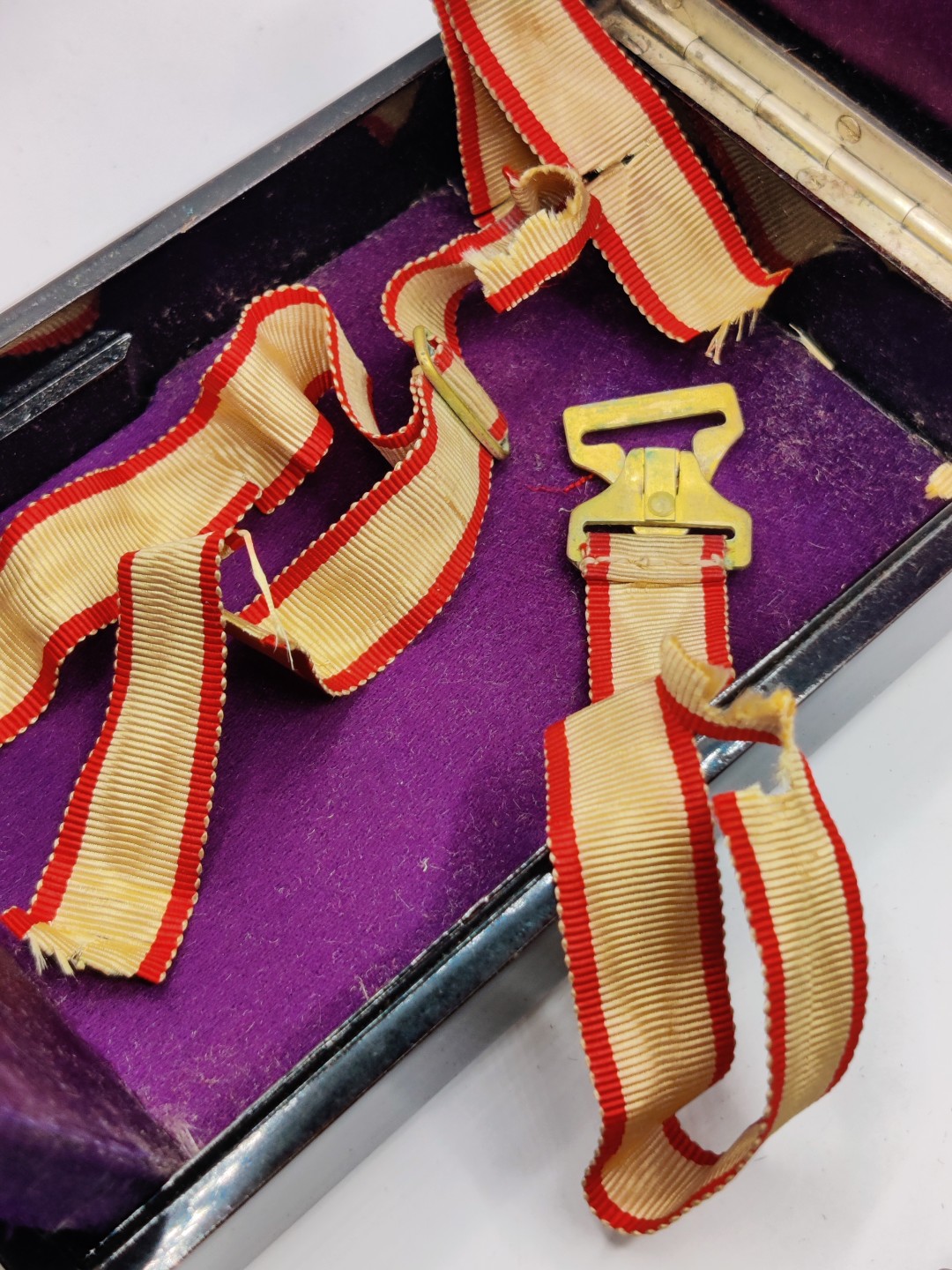 全场0元起拍 第六期 咸鱼国勋章制服拍卖专场 10月19日（周三）下午6：00开始 牢记历史勿忘国耻 日本明治时期 三等旭日章 银制 品相如图