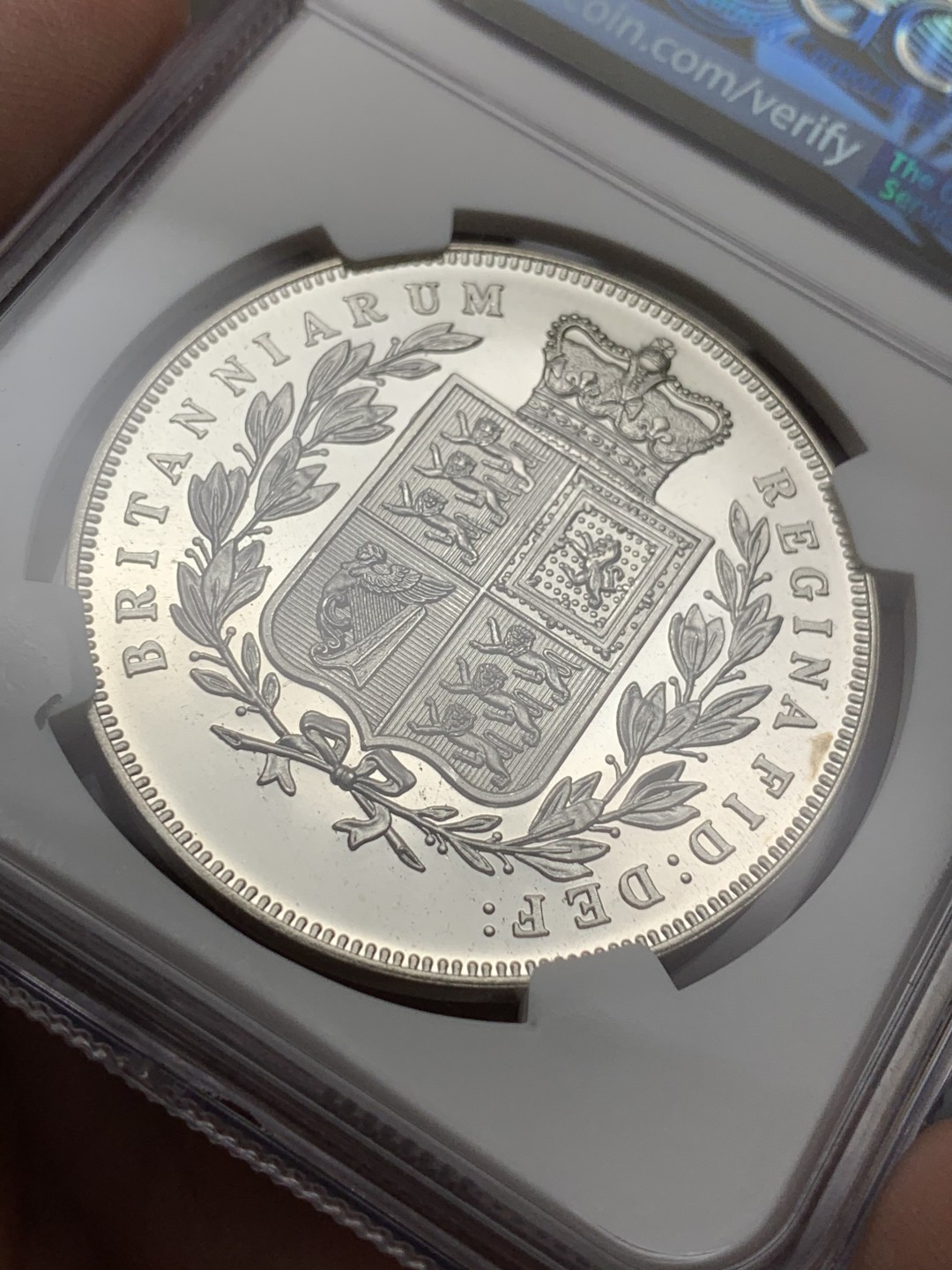 《竞宝斋》第106场-周日，周一 2场连拍（全场包邮） NGC PF67UL 英国 1879年 英国维多利亚克朗，银质样币 超高浮雕，状态好（应该2000年复刻）