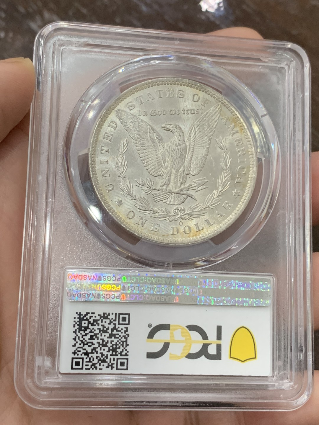 《竞宝斋》第106场-周日，周一 2场连拍（全场包邮） PCGS-MS64CAC 美国 1885年 摩根银币 女神面绿色满彩 鹰面镜面 底板干净