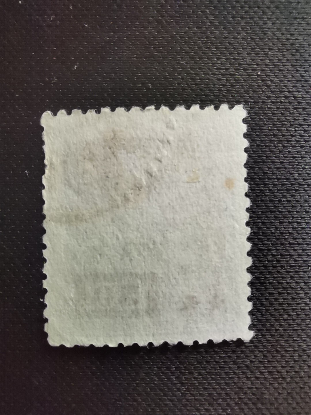 洪涛臻品 精选邮票限时拍卖第五十五期 改5飞雁图50元, 邮政总局1952年即通令停用该票,❤使用时间极短❤只有1年多时间! 所以新票易得,但信销票非常少见! 终生保真,不要错过！ 