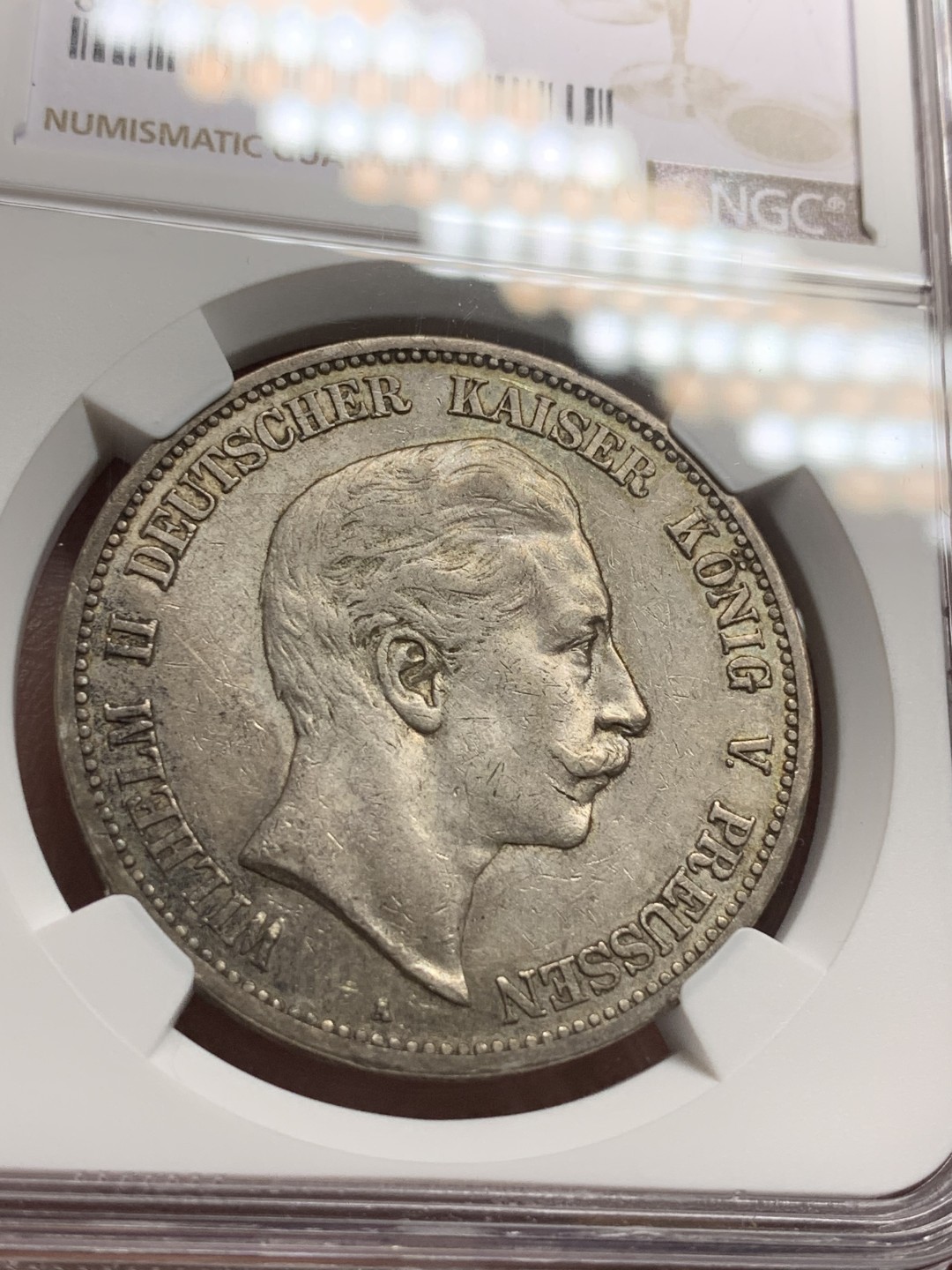 《竞宝斋》第106场-周日，周一 2场连拍（全场包邮） NGC-AU53 德国普鲁士 1908年 威廉二世5马克大银币 原味带彩包浆 非常漂亮