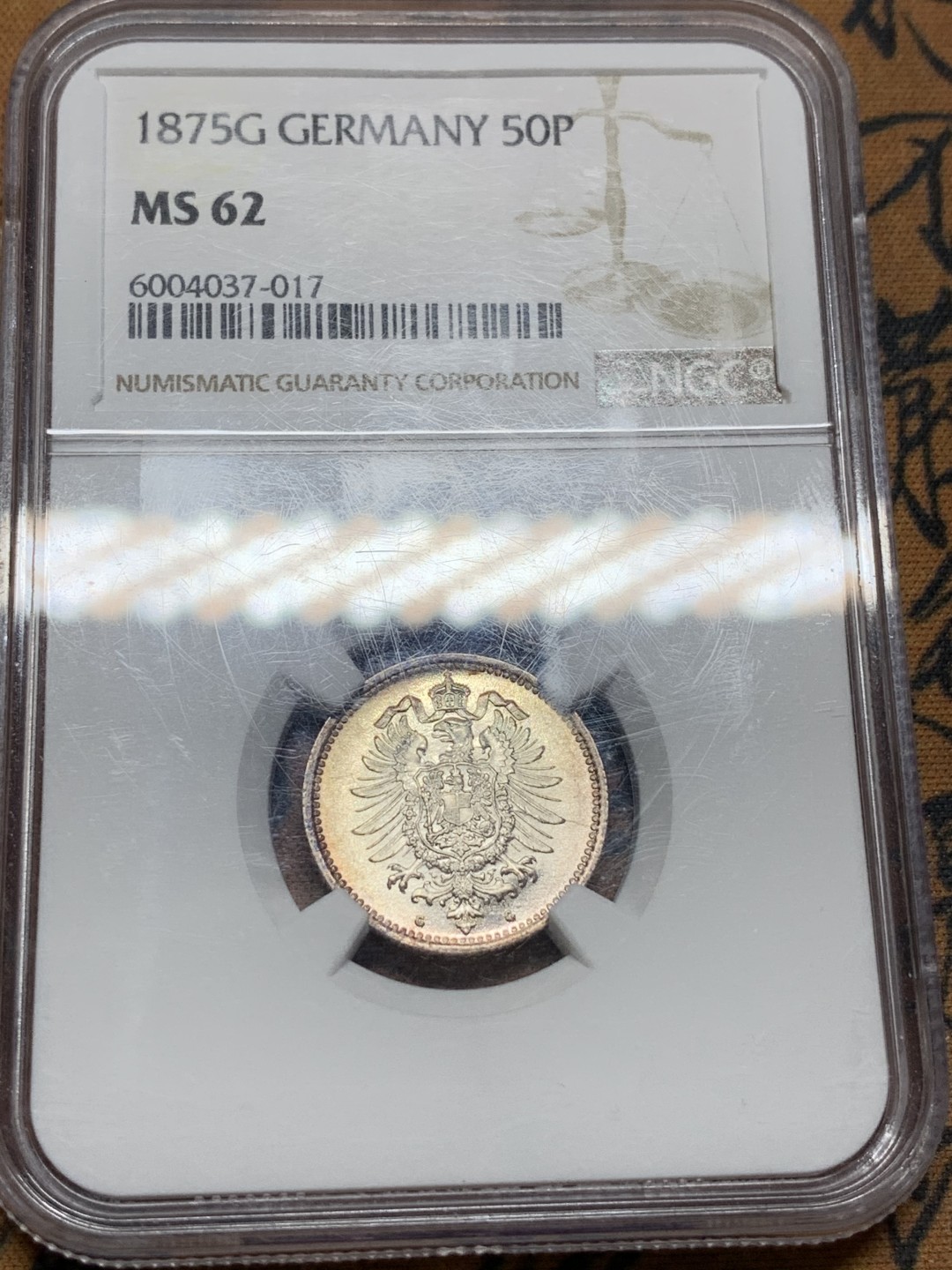 《竞宝斋》第106场-周日，周一 2场连拍（全场包邮） NGC-MS62 德国1875G短翅50芬尼银币 完美原光幻彩包浆 太漂亮