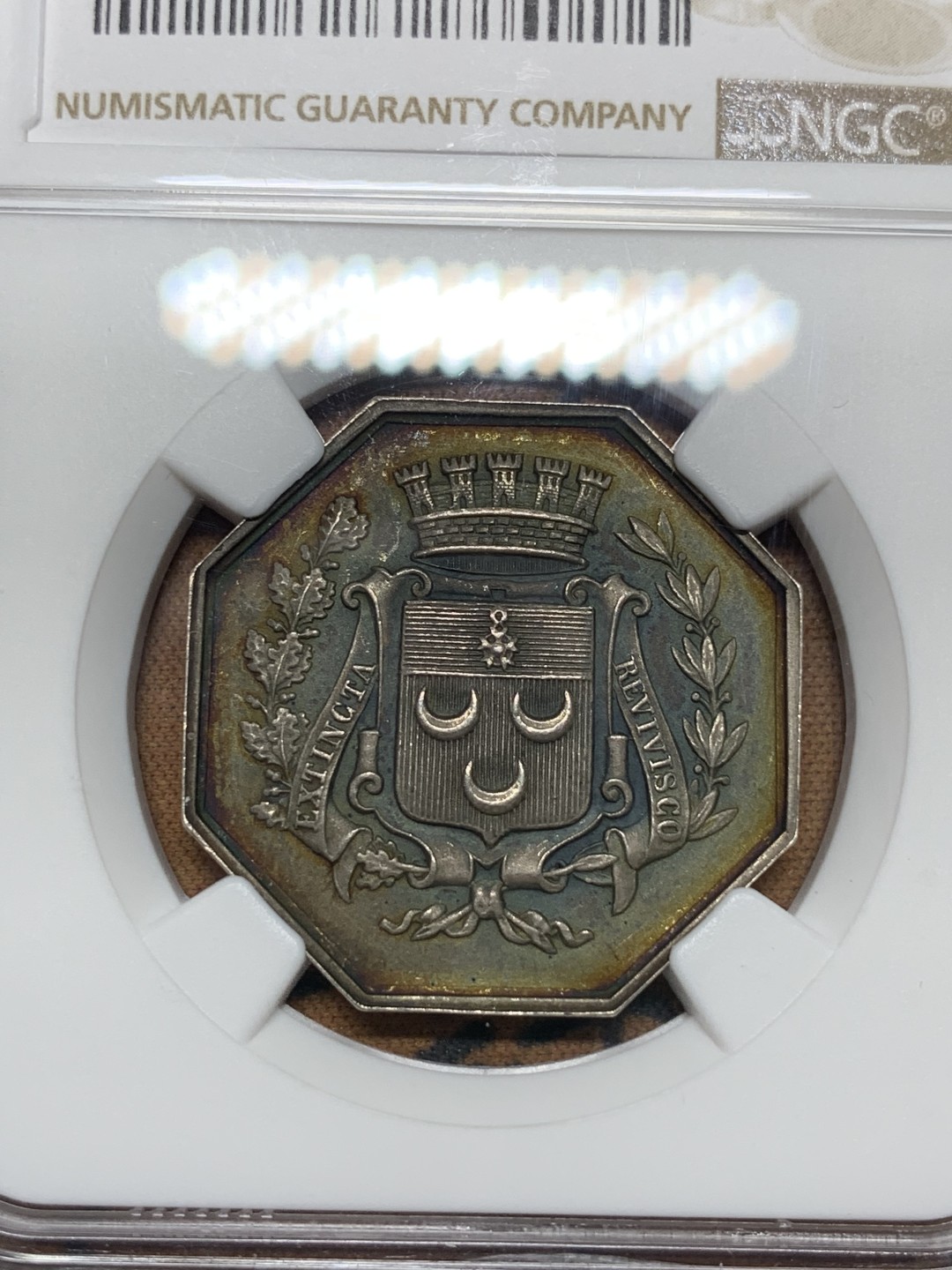 《竞宝斋》第106场-周日，周一 2场连拍（全场包邮） NGC MS63 19世纪法国查特顿公证处八角银章代用币 品相状态一流 包浆五彩 温润