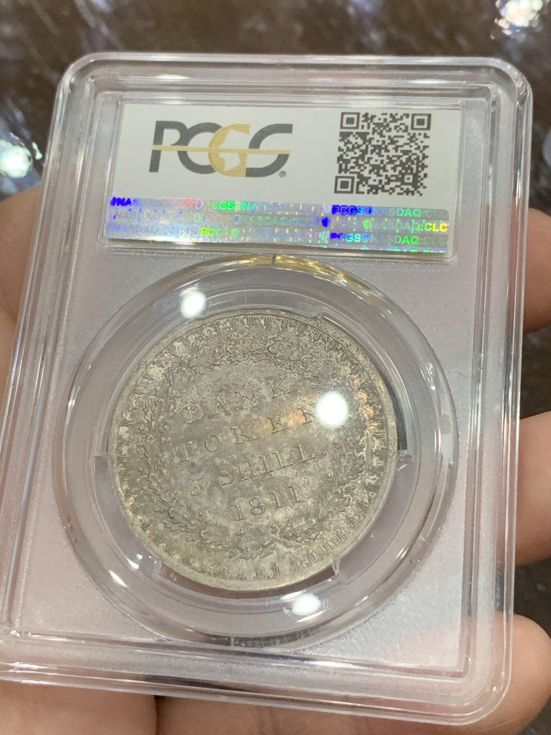 《竞宝斋》第106场-周日，周一 2场连拍（全场包邮） PCGS MS64 英格兰银行 1811年 双面深五彩 乔三大头 3先令银币 极少品种 书价高 高分难得