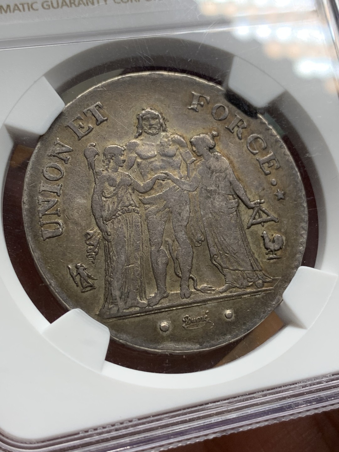 《竞宝斋》第106场-周日，周一 2场连拍（全场包邮） 法国 NGC-XF 法国第一共和国 LAN7年 大力神5法郎银币 不多的年份 深五彩包浆