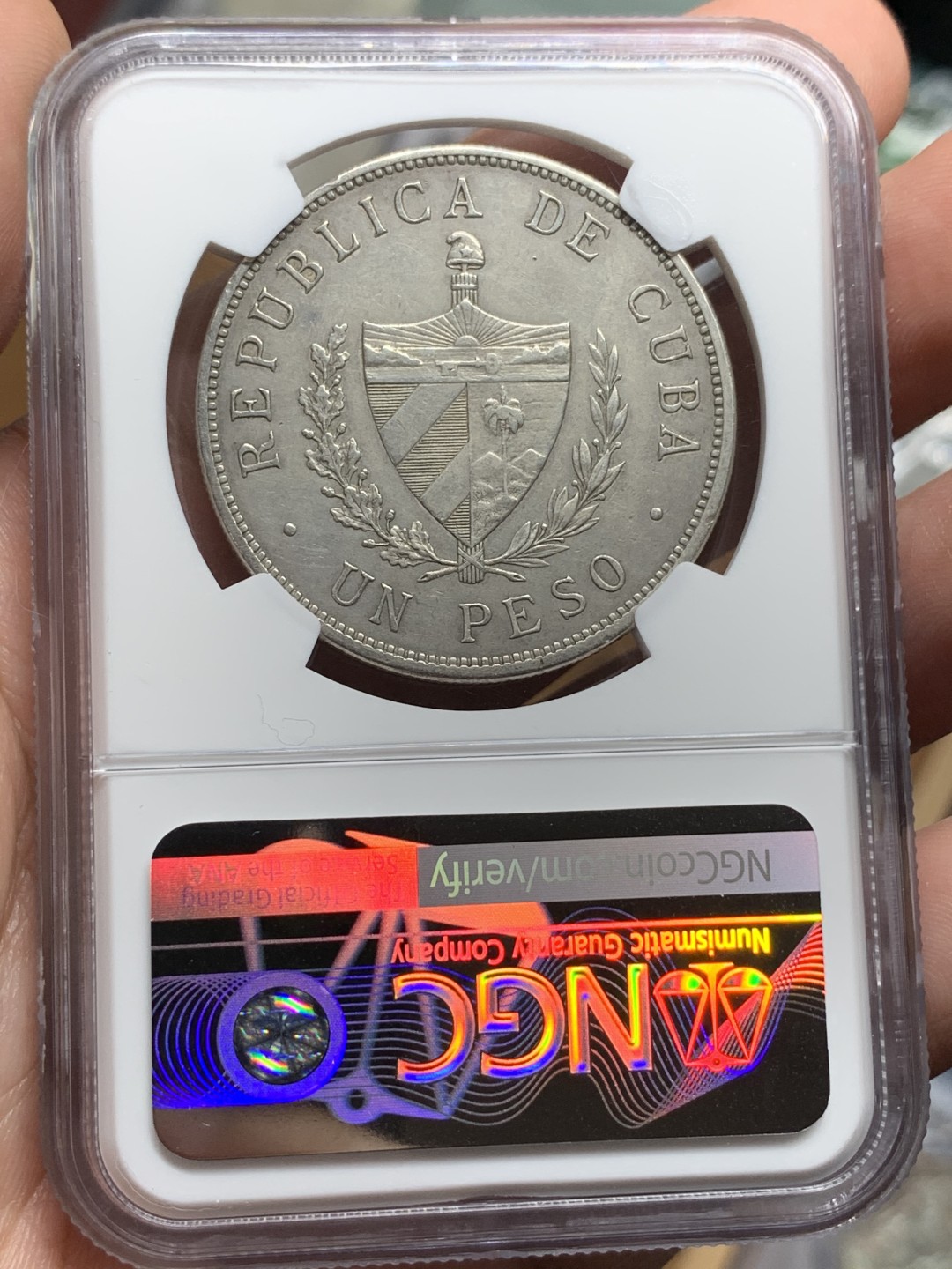 《竞宝斋》第106场-周日，周一 2场连拍（全场包邮） NGC-AUD 古巴 1915年 五星1比索大银币 相对高价的年份