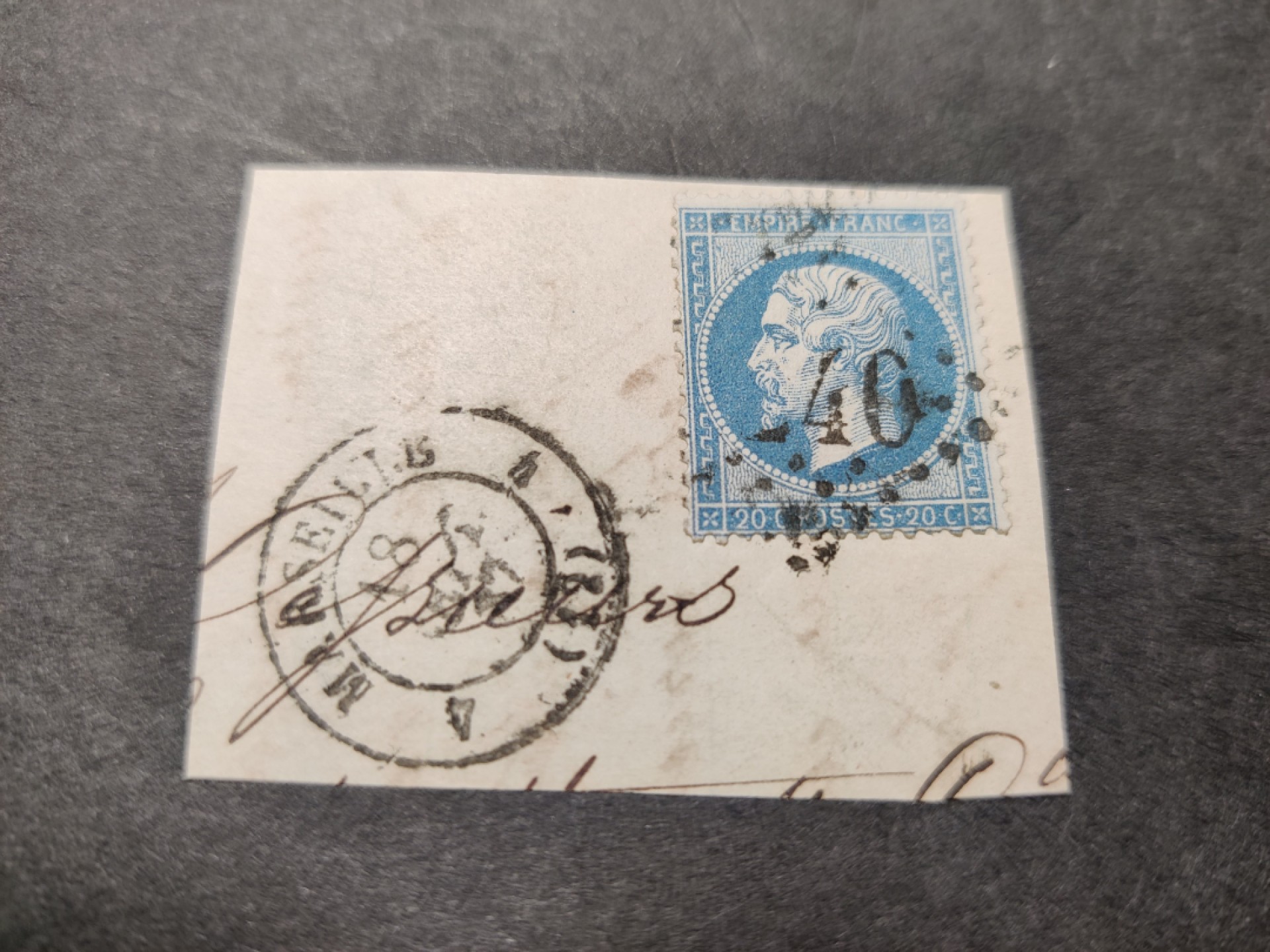 洪涛臻品 精选邮票限时拍卖第五十五期 1862年法国拿破仑三世20分邮票(2008年新票定价190美元)实寄封剪片,寄于马赛(Marseillses)。少见的极早古典邮品！多年收藏，每件都是唯一, 本期一次性上完, 唯一机会！清代大龙邮票上任意1枚盖1878年的邮戳早在一二十年前全世界都能卖一两万美元,这枚比1878年的大龙邮戳还要早10多年！终生保真！