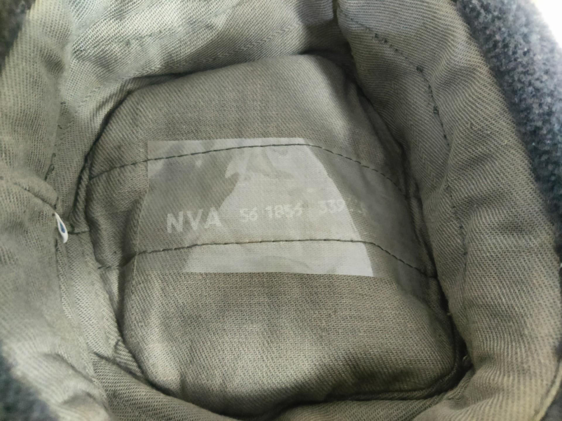 全场0元起拍 第六期 咸鱼国勋章制服拍卖专场 10月19日（周三）下午6：00开始 东德士兵棉帽 56cm