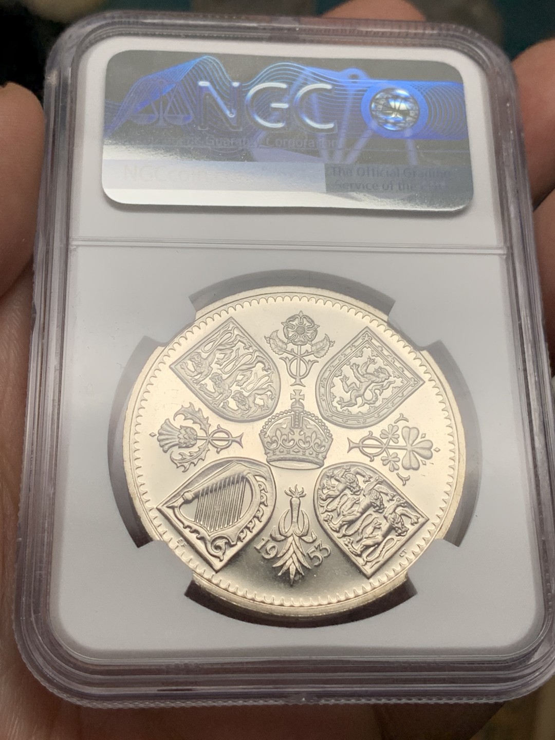 《竞宝斋》第106场-周日，周一 2场连拍（全场包邮） NGC PF65 CAMEO  英国 1953 伊利沙白二世 登基克朗 自从女王过世 价格已经飞天