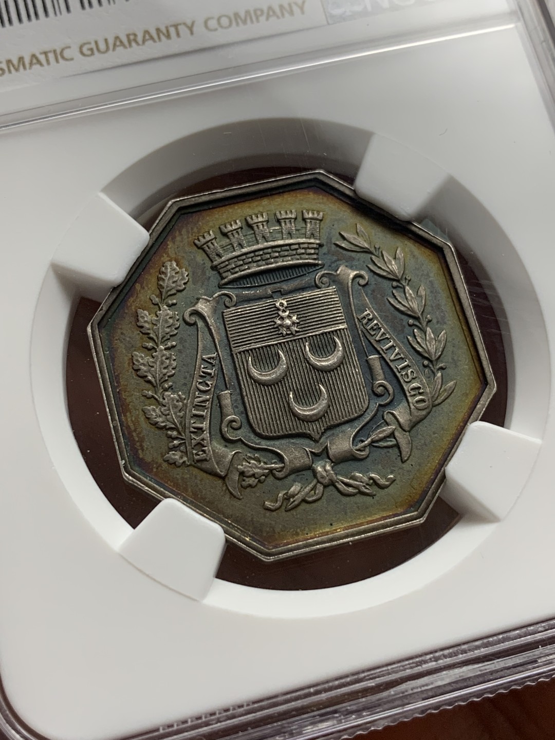 《竞宝斋》第106场-周日，周一 2场连拍（全场包邮） NGC MS63 19世纪法国查特顿公证处八角银章代用币 品相状态一流 包浆五彩 温润