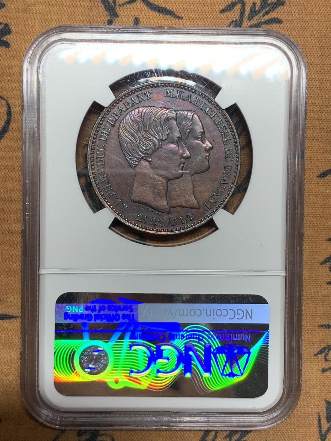 《竞宝斋》第106场-周日，周一 2场连拍（全场包邮） NGC UNC 比利时1853年王室婚礼纪念币10分大铜币，包浆好 细节不错 这个非常厚重