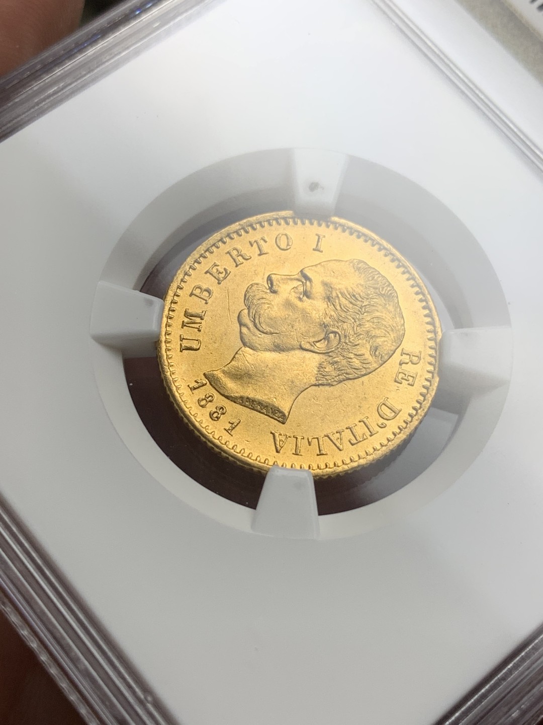 《竞宝斋》第106场-周日，周一 2场连拍（全场包邮） NGC MS63 意大利 1881年 翁贝托一世 20里拉金币 6.45克 状态好