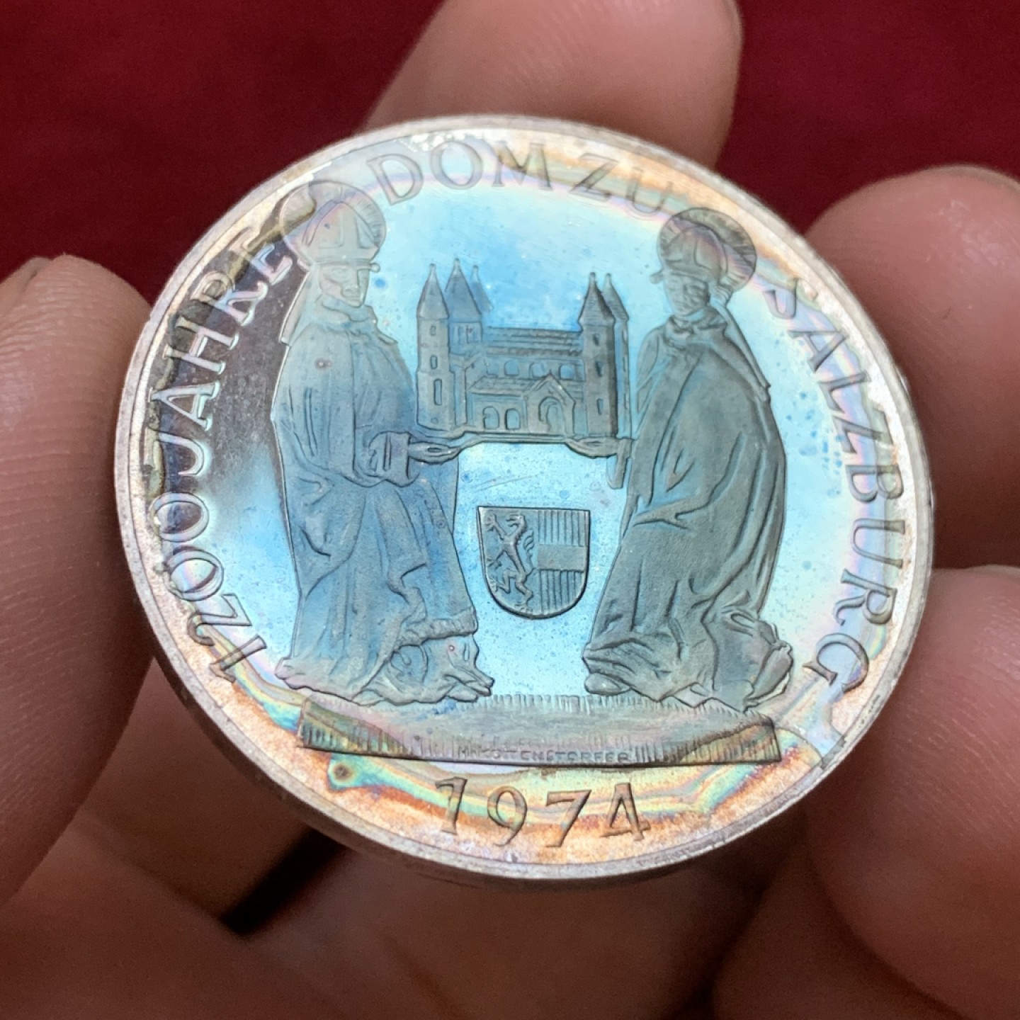 《竞宝斋》第106场-周日，周一 2场连拍（全场包邮） 奥地利共和国萨尔茨堡城市纪念银币 1974年 50先令精制币 这种是精制币放牛皮纸袋里生成的老彩十分亮眼