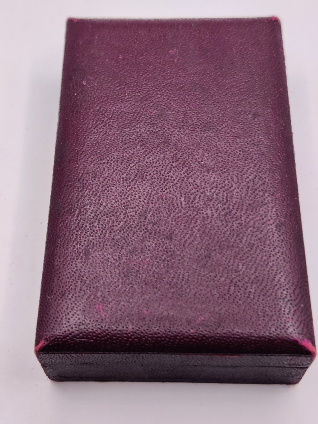 全场0元起拍 第六期 咸鱼国勋章制服拍卖专场 10月19日（周三）下午6：00开始 日本二战时期赤十字社员章 带盒略 银制