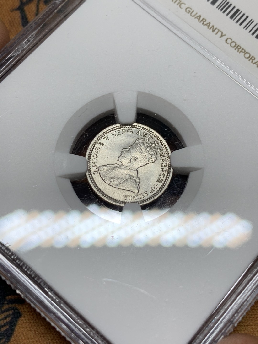 《竞宝斋》第106场-周日，周一 2场连拍（全场包邮） NGC-MS63 香港 1933年 乔五 五仙 银币 小而精 少见