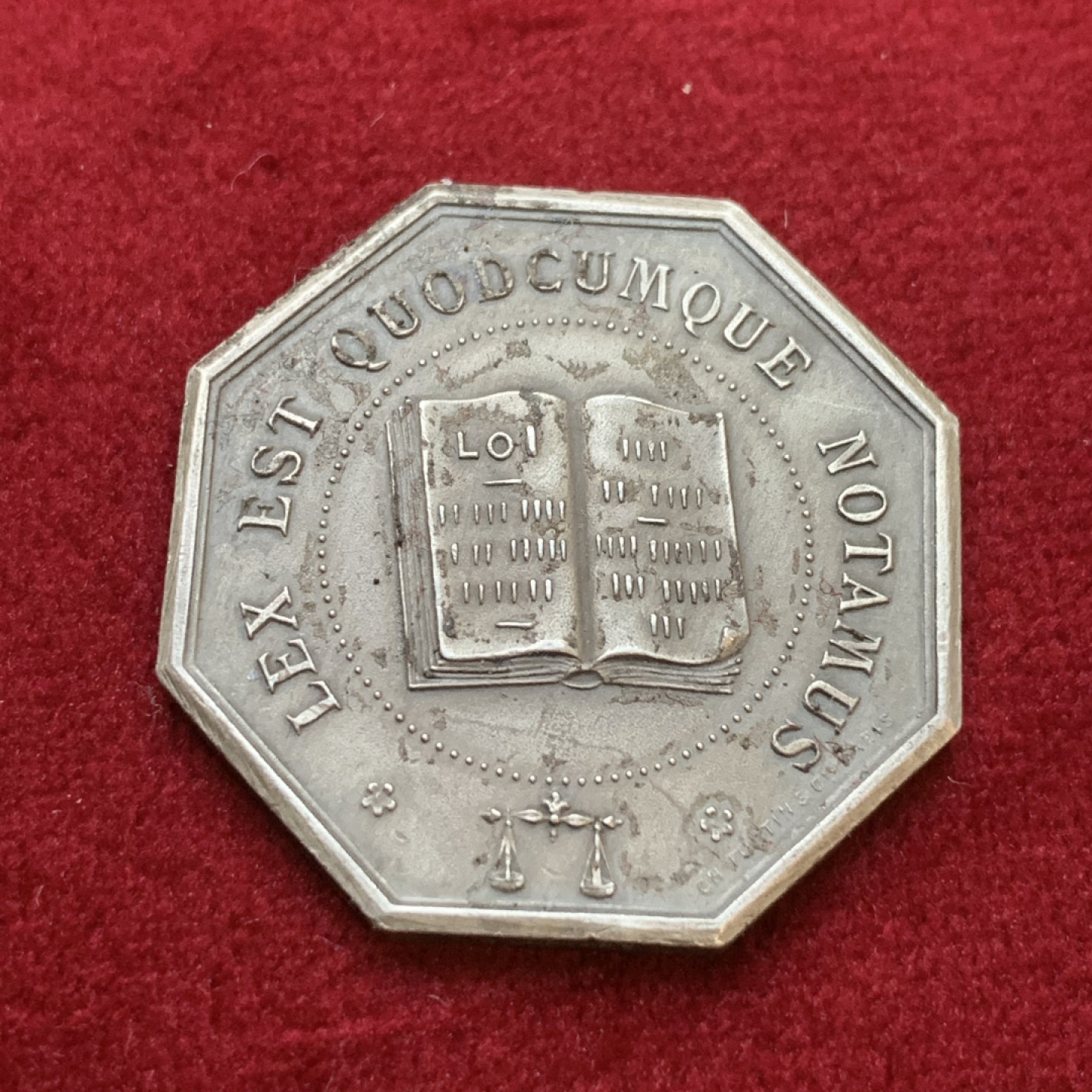 《竞宝斋》第106场-周日，周一 2场连拍（全场包邮） 法国 商会 公证人 银质八角代币 银标 对角32mm 13.4克 银标