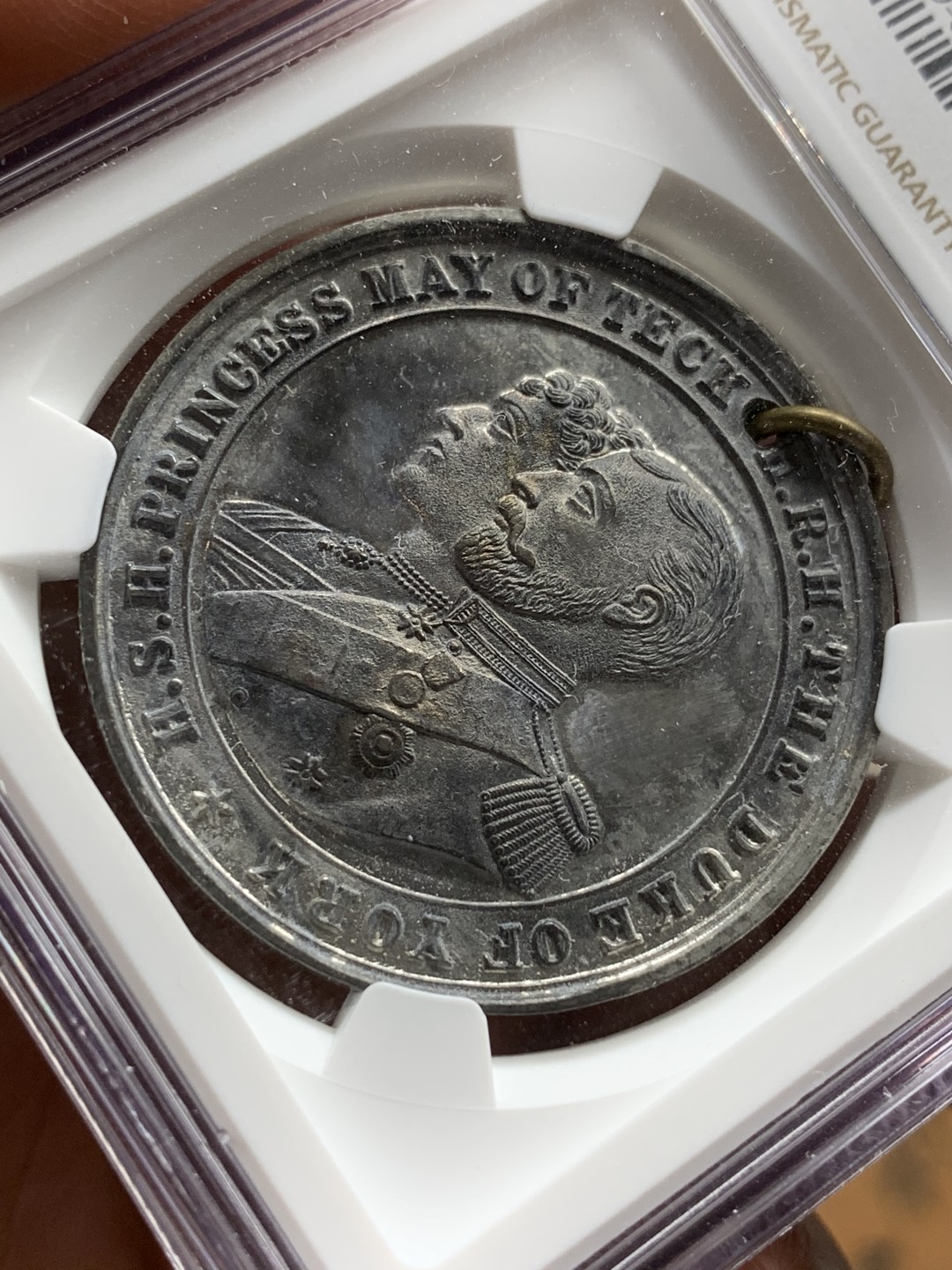 《竞宝斋》第106场-周日，周一 2场连拍（全场包邮） NGC UNC 英国 1893年 约克乔治公爵与玛丽公主 婚姻纪念章，少见 加厚盒装