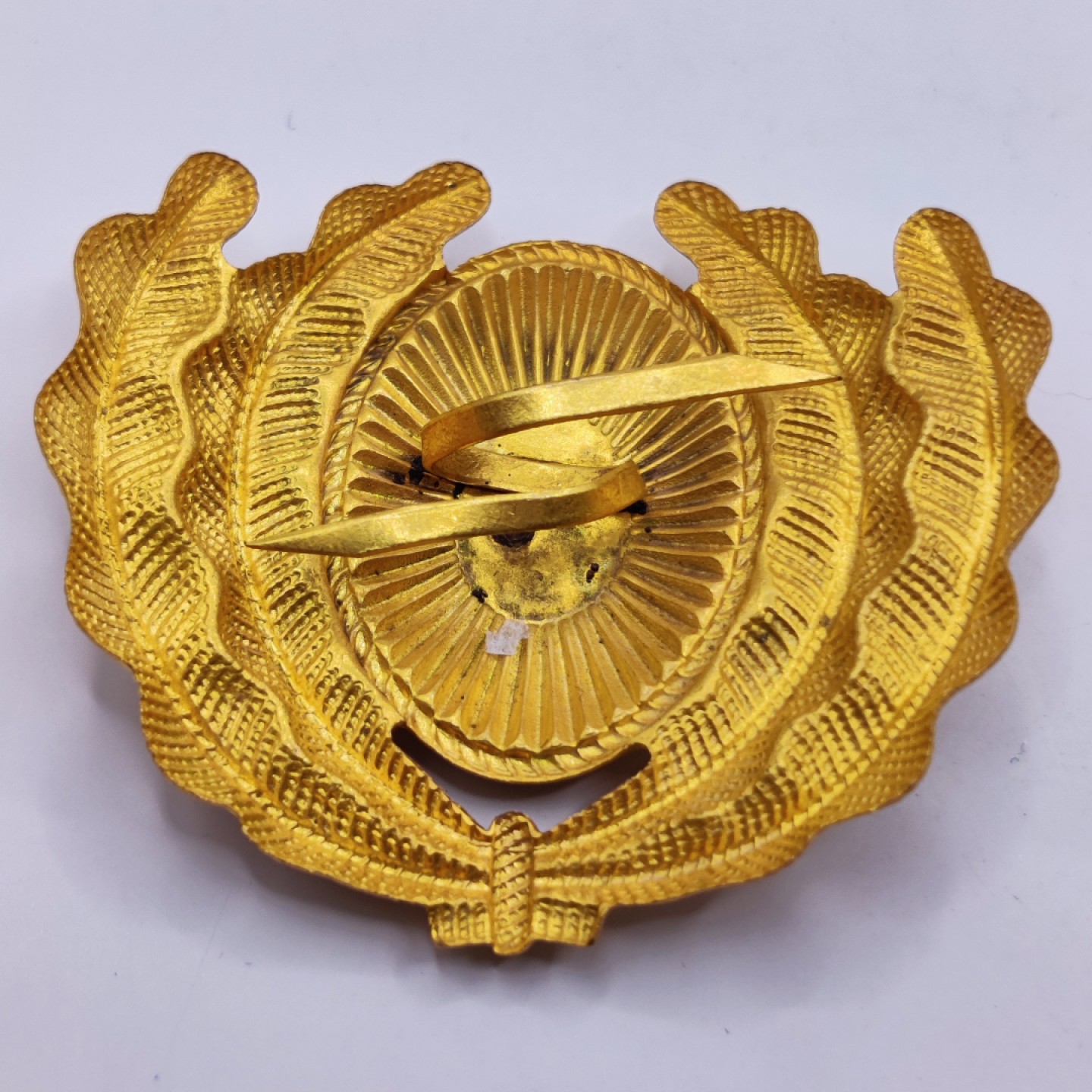 全场0元起拍 第六期 咸鱼国勋章制服拍卖专场 10月19日（周三）下午6：00开始 罗马尼亚军官珐琅帽徽