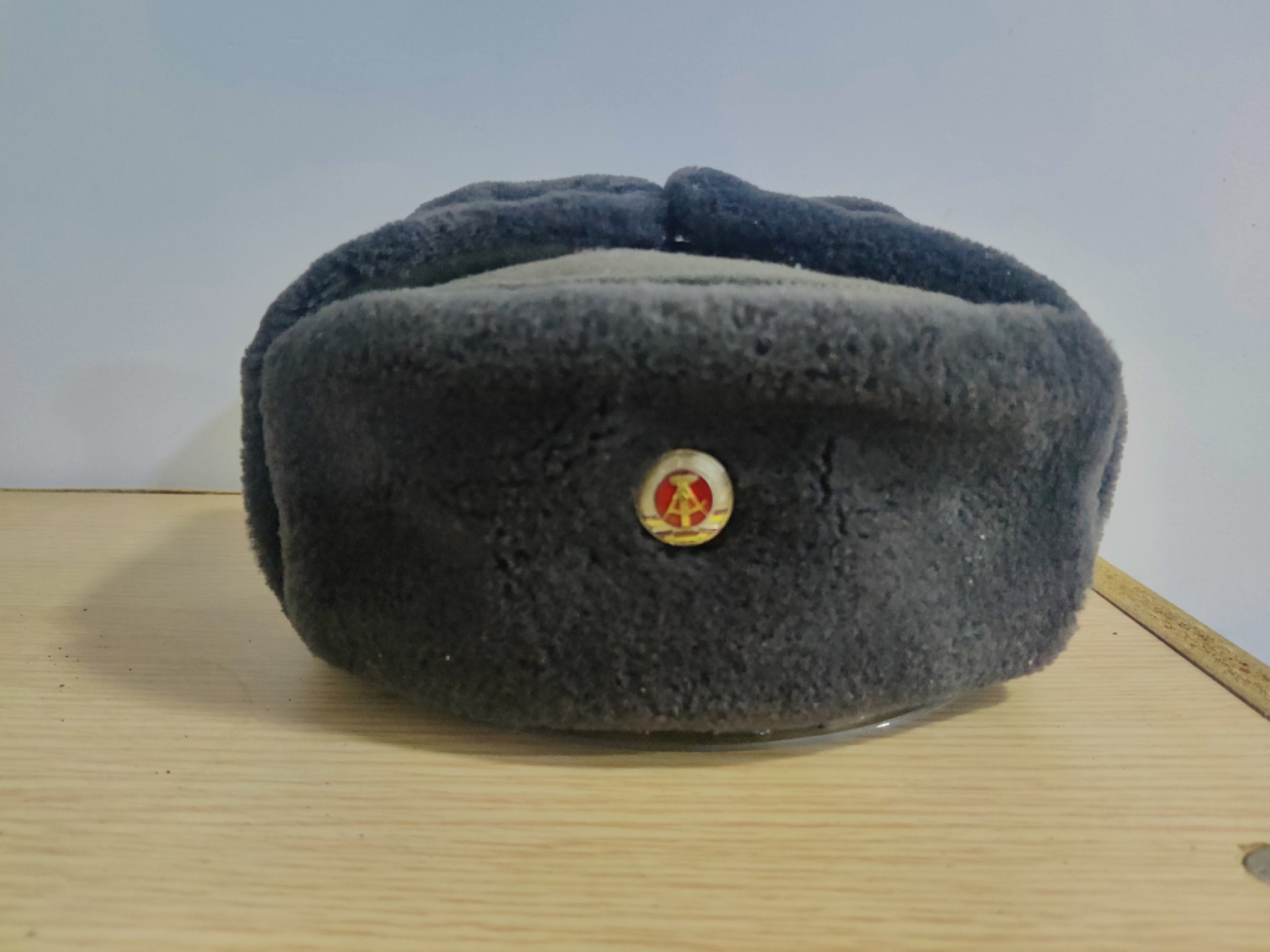 全场0元起拍 第六期 咸鱼国勋章制服拍卖专场 10月19日（周三）下午6：00开始 东德士兵棉帽 56cm