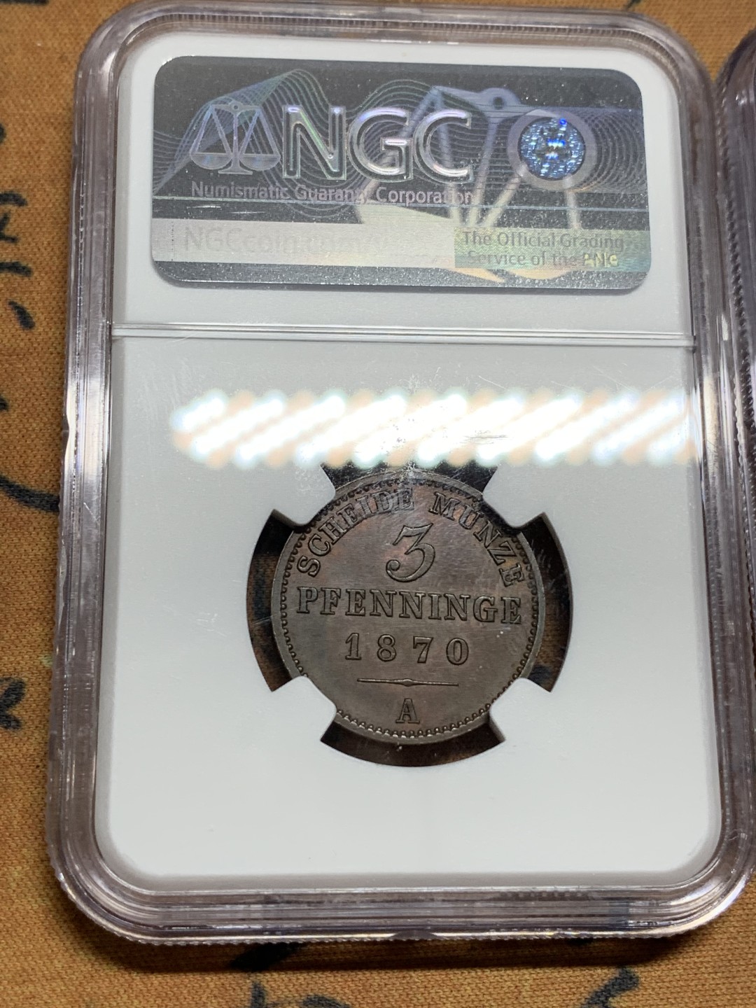 《竞宝斋》第106场-周日，周一 2场连拍（全场包邮） NGC/PCGS-MS61/UNC/AU 德系盒子币一组 2银1铜。含普鲁士3芬尼铜币，巴伐利亚3K银币，巴伐利亚2马克银币。实物状态都很好，银币转光