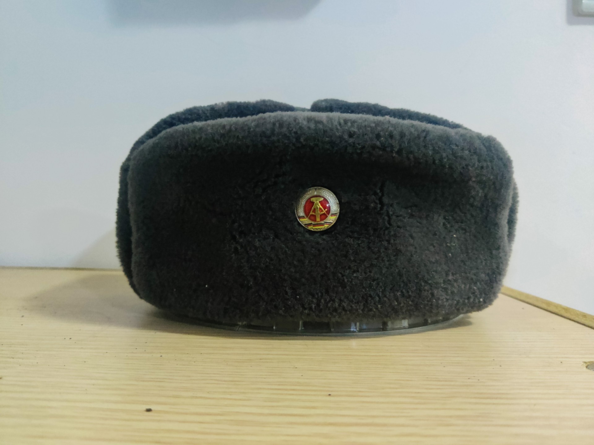 全场0元起拍 第六期 咸鱼国勋章制服拍卖专场 10月19日（周三）下午6：00开始 东德士兵棉帽 56cm