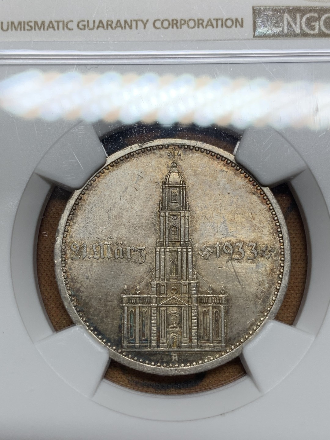 《竞宝斋》第106场-周日，周一 2场连拍（全场包邮） NGC-MS62 1934年加字教堂5马克 纪念小胡子上台一周年 该品种传世好味道难得