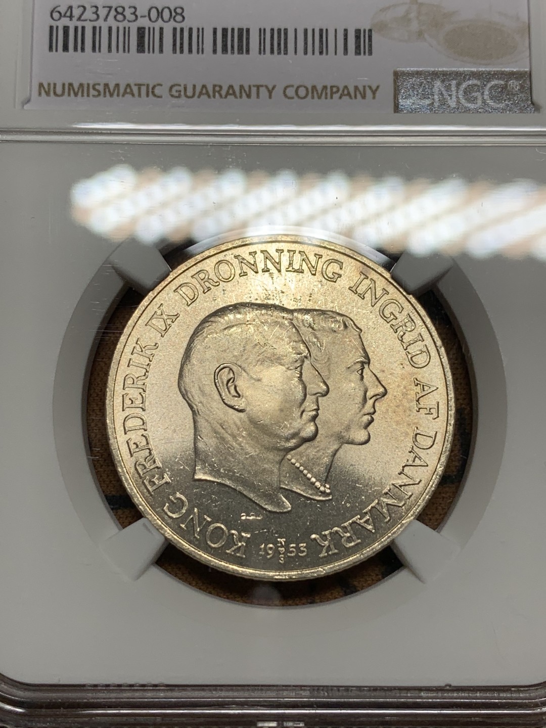 《竞宝斋》第106场-周日，周一 2场连拍（全场包邮） NGC-MS63 丹麦1953年 双人头2克朗银币 有PL的效果