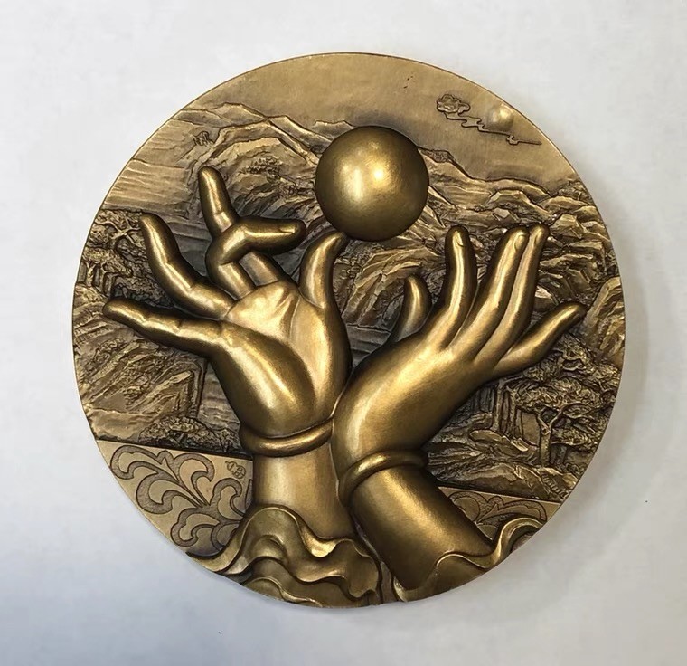精品钱币专拍场 沈阳造币厂.九华山-地藏菩萨铜章.直径80mm.带证书