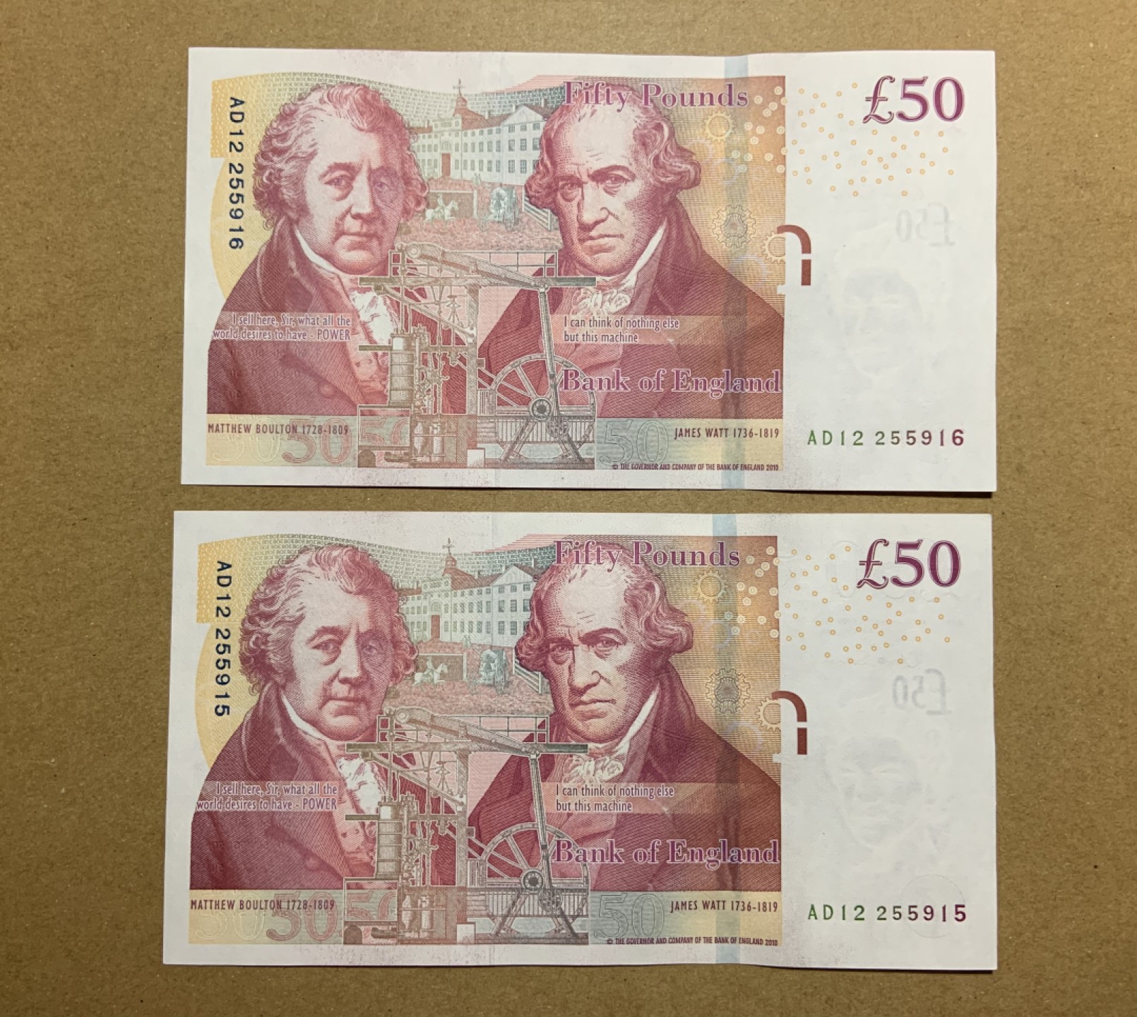 收藏联盟Quantum Auction 第199期拍卖  英国2010版50英镑两连号 品相全新UNC 号码无47