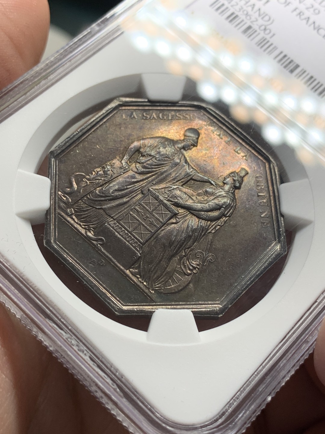 《竞宝斋》第107场-周日，周一 2场连拍（全场包邮） NGC MS61 法国1800年法兰西银行女神八角银质 代币 双面深五彩