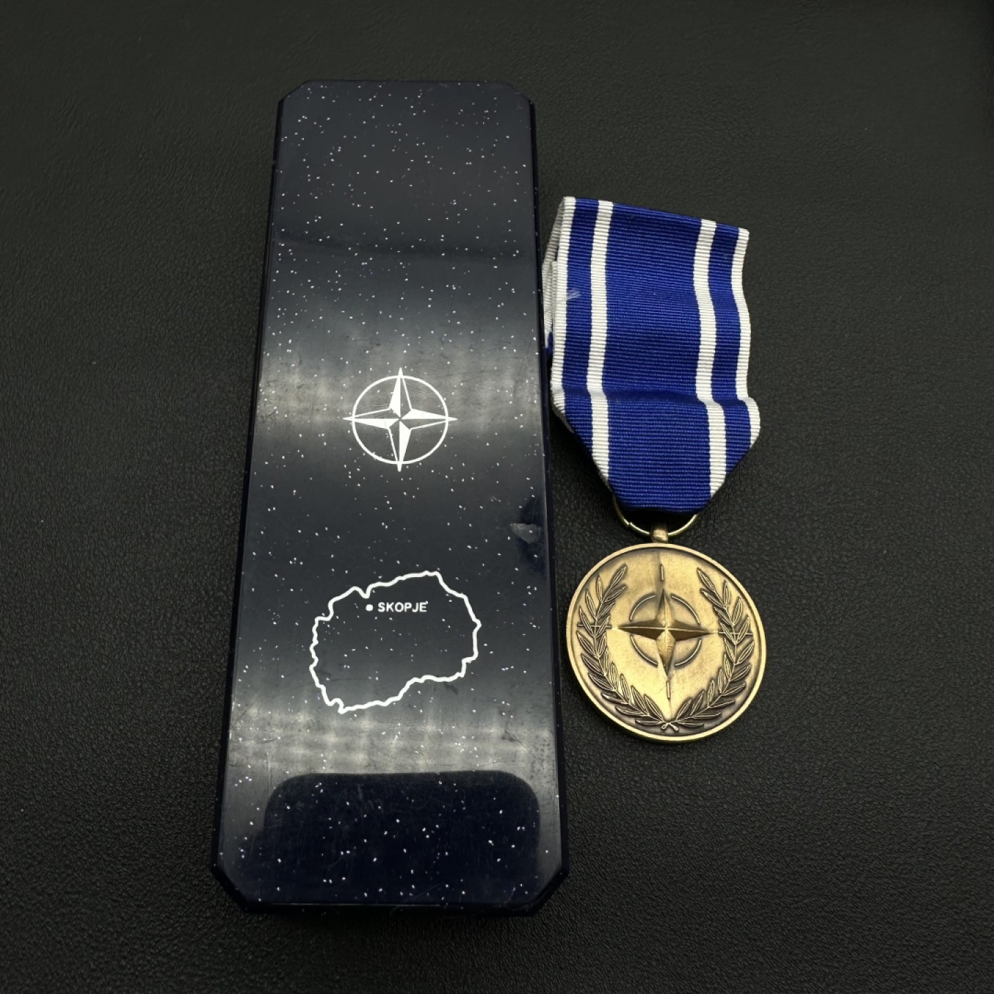 勋章奖章交易所10月22日拍卖 北约服役奖章