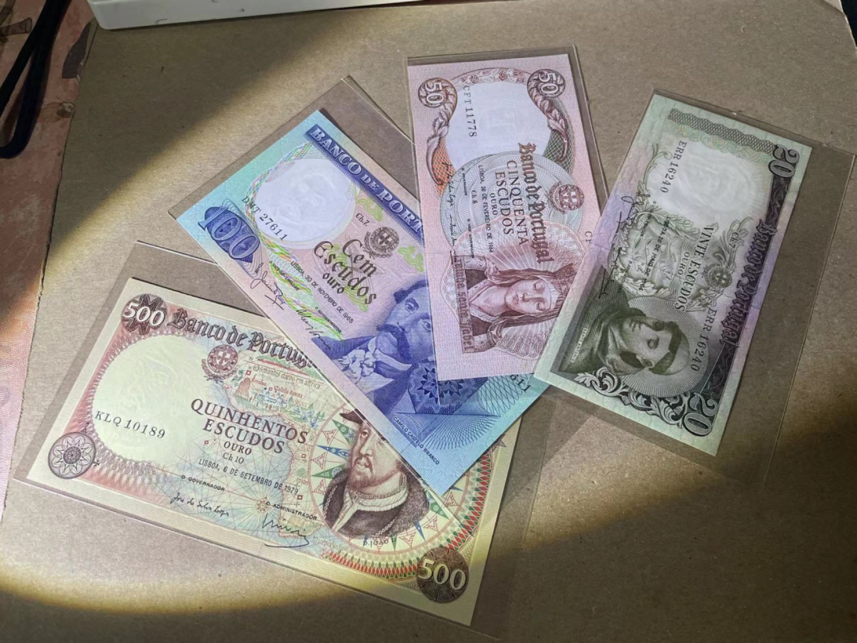 【Blue Auction】✨世界纸币精拍第237期  【一组4张】葡萄牙20-500埃斯库多 全新UNC