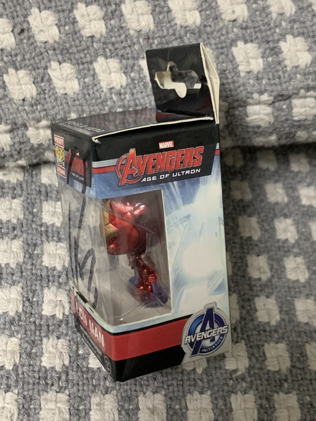 零元拍：小罗伯特唐尼 亲笔签名POP FUNKO 漫威《复仇者联盟：奥创纪元》钢铁侠特方头钥匙扣