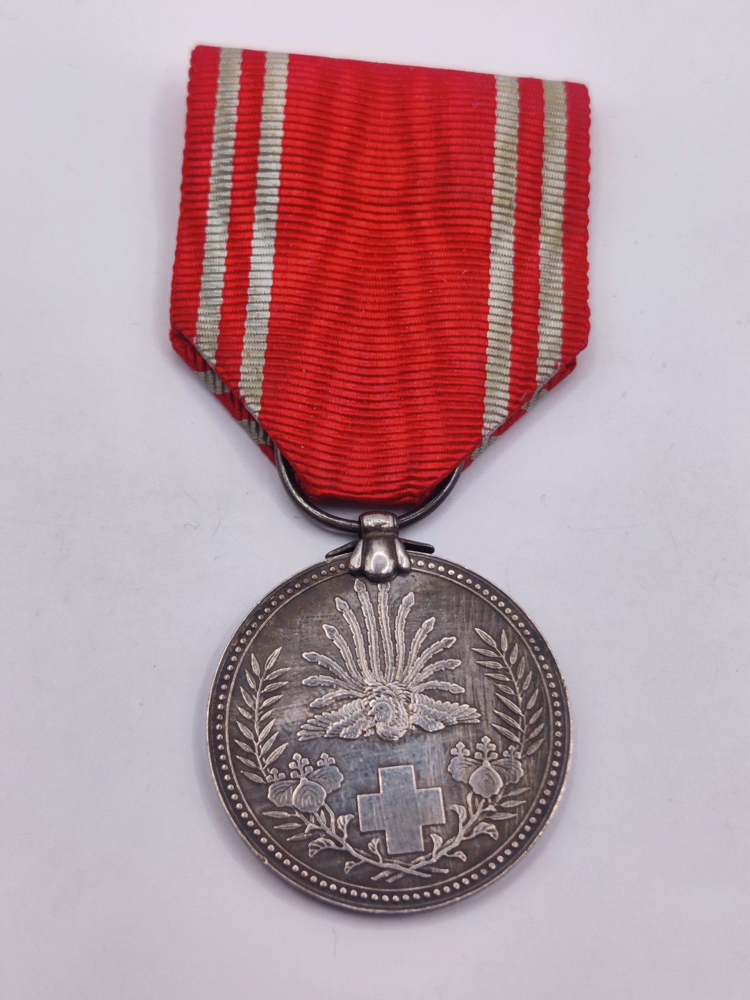 第七期 全场0元起拍 咸鱼国勋章拍卖专场 10月23日（周日）下午6：00开始 日本二战时期 赤十字社员章 纯银制