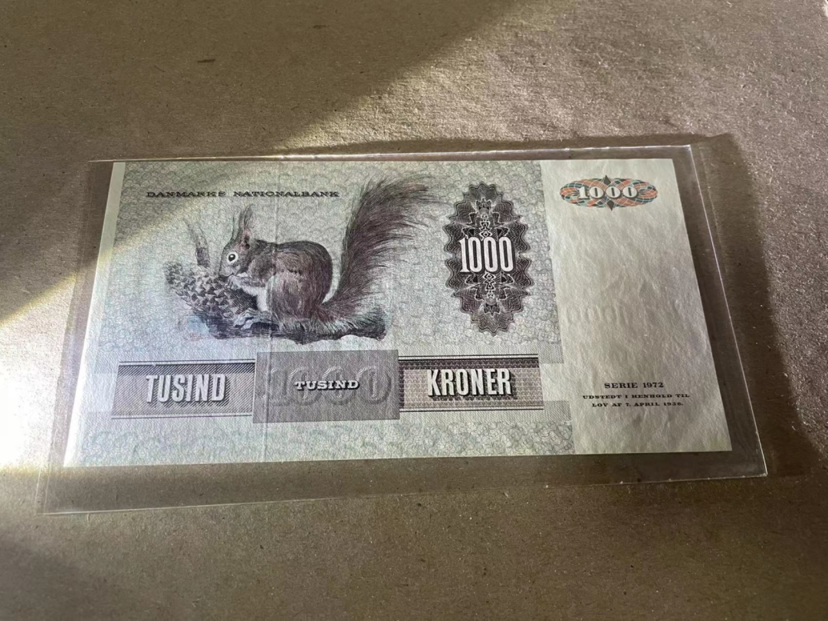 【Blue Auction】✨世界纸币精拍第237期  丹麦 1992年1000克朗 AU品相 大松鼠经典 