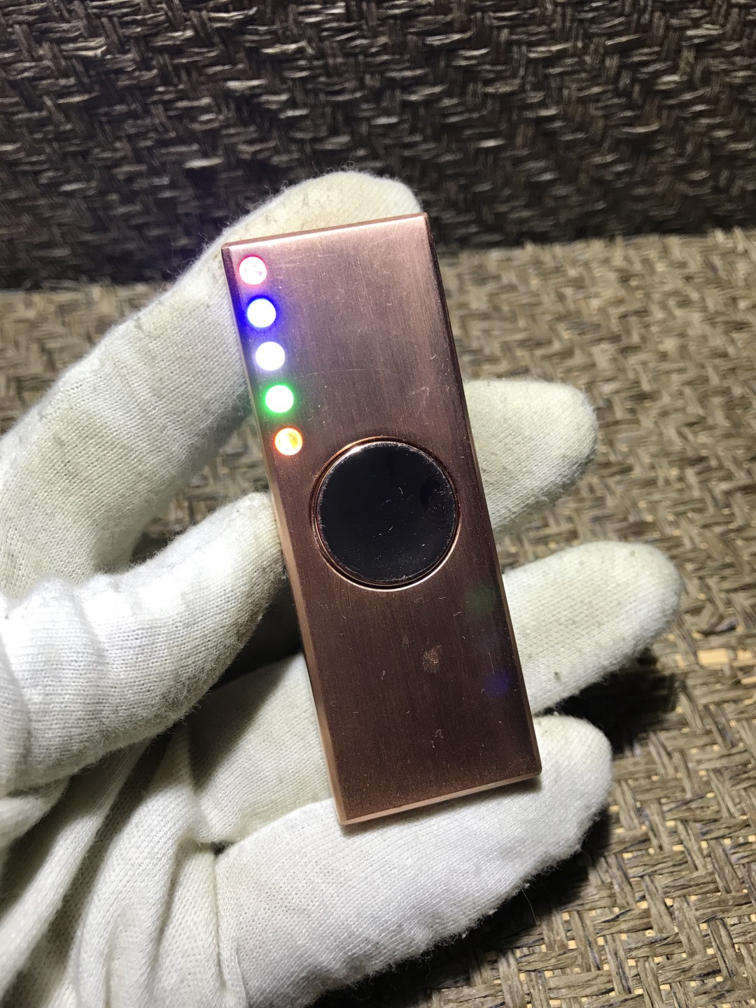 【名称】：独家，指尖陀螺，打火机