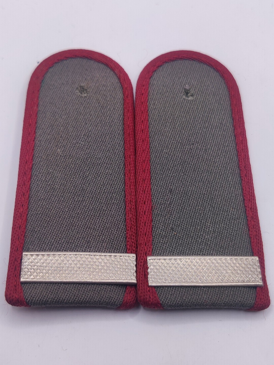 第七期 全场0元起拍 咸鱼国勋章拍卖专场 10月23日（周日）下午6：00开始 东德国安捷团士兵马裤尼肩章