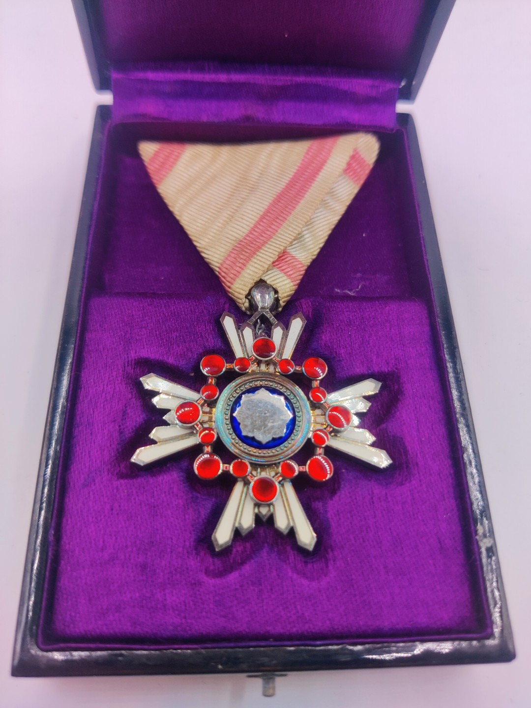 第七期 全场0元起拍 咸鱼国勋章拍卖专场 10月23日（周日）下午6：00开始 牢记历史勿忘国耻  稀有 明治时期 粉色绶带六等瑞宝章 银制m标